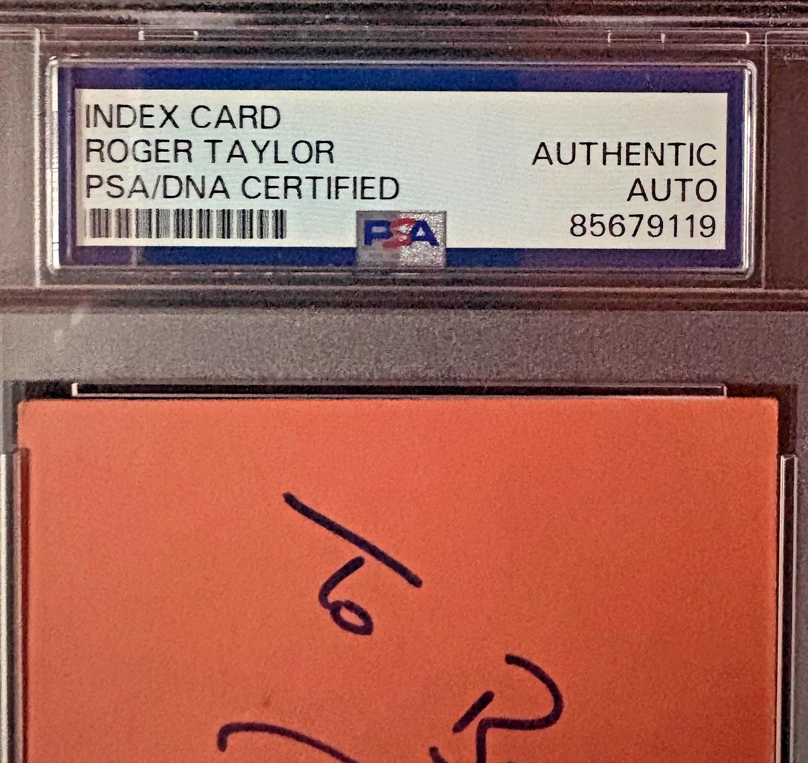 Roger Taylor — ROGER TAYLOR SIGNED INDEX CARD PSA ENCAPSULATED ROCK QUEEN INSCRIPTION MERCURY, изображение 2