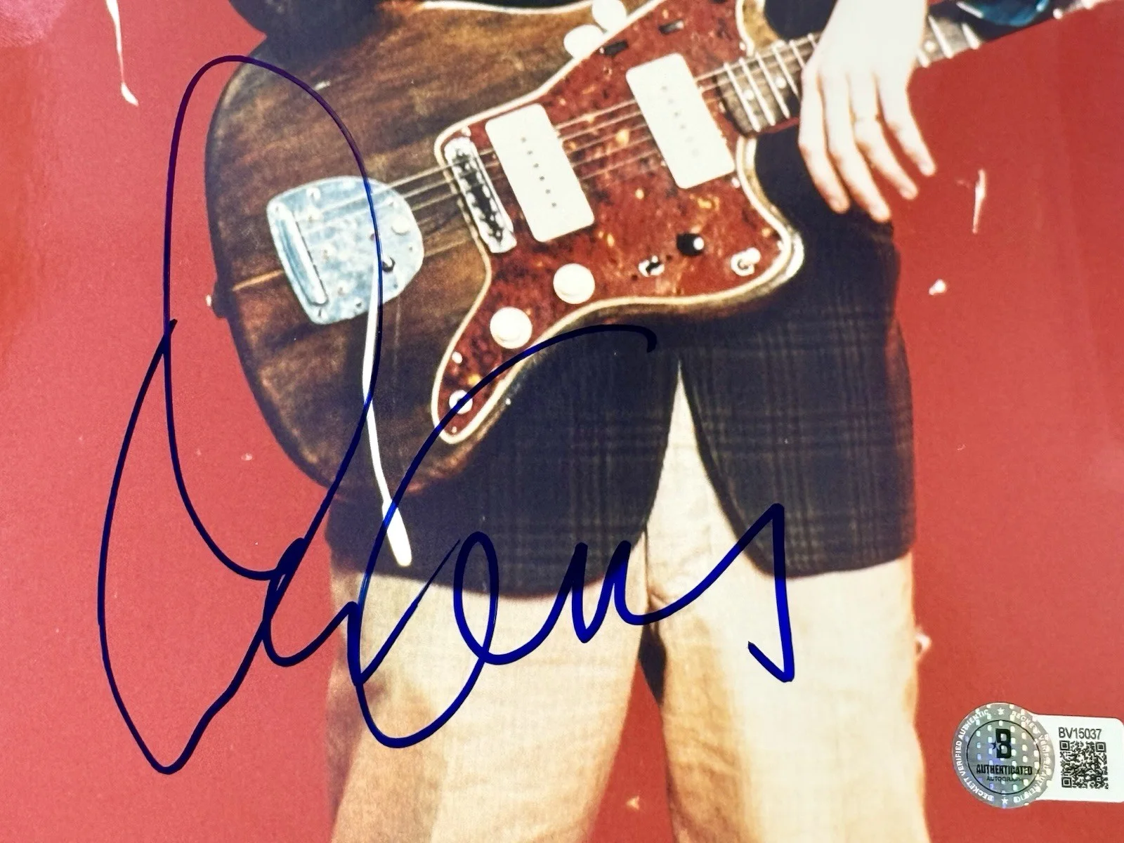 Elvis Costello signed Photo 8x10 with guitar beckett coa, изображение 2
