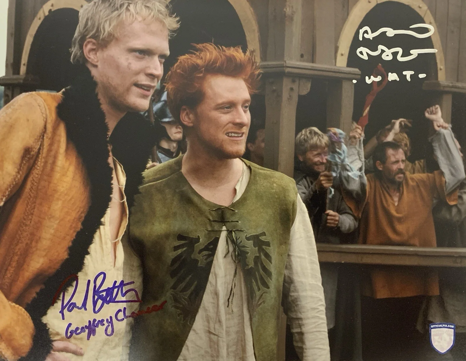 Paul Bettany and Alan Tudyk — A Knight's Tale - Paul Bettany & Alan Tudyk Signed/Inscribed 11x14 OPX Photo