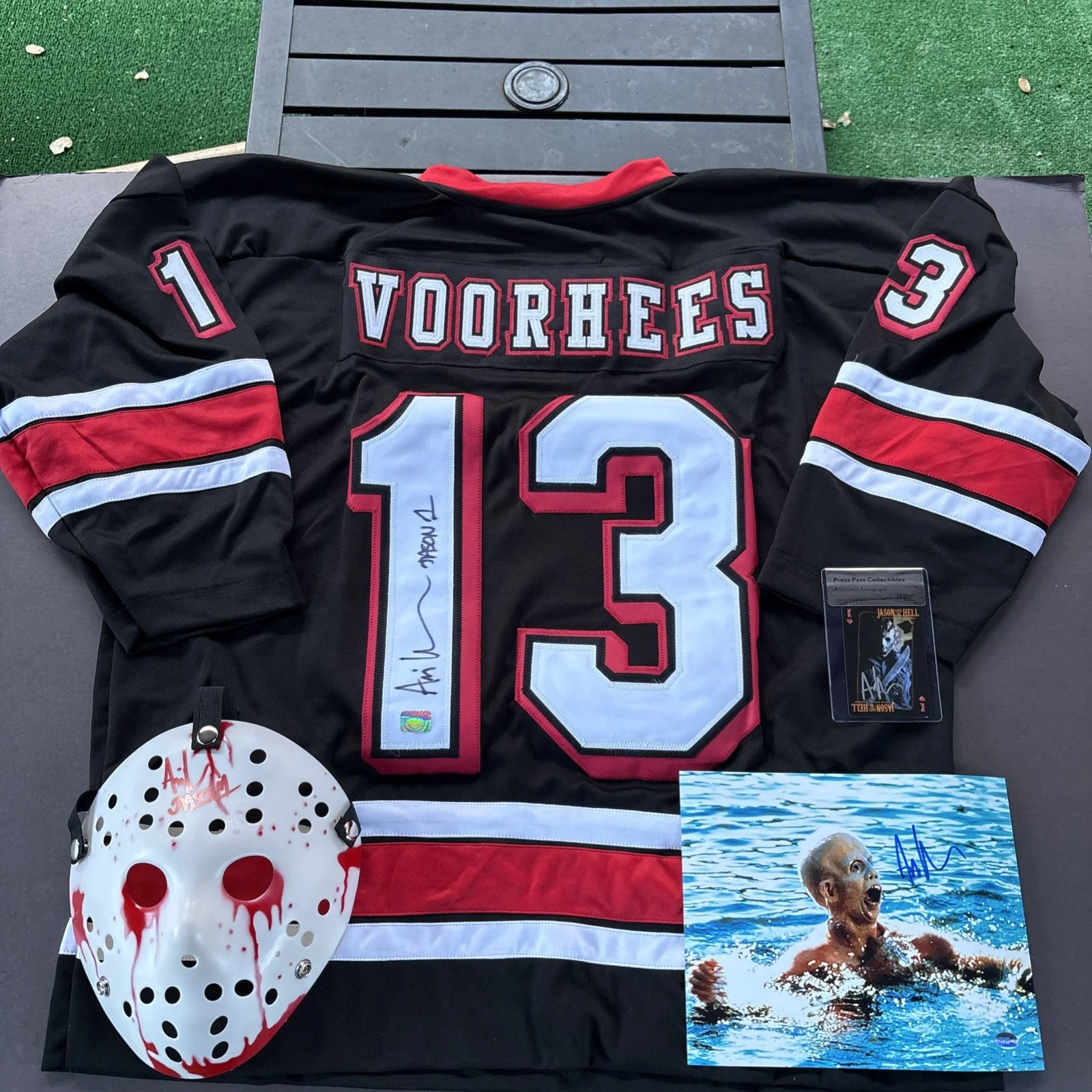 Ari Lehman — Ari Lehman Signed Friday the 13th Set-Jersey/Mask/Card/8X10 Photo-Ari/BAS/PPC, image 2