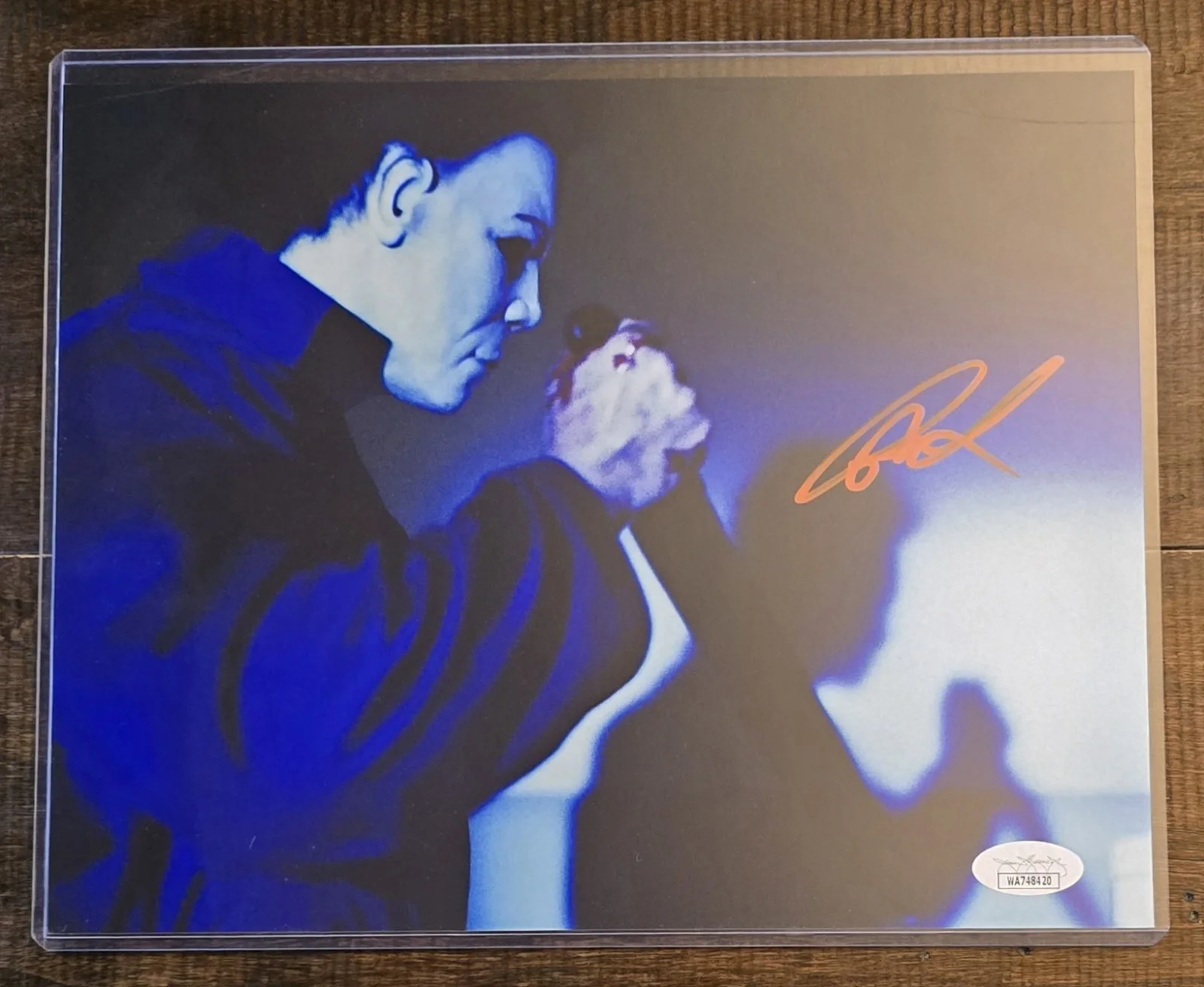 Brad Loree — Brad Loree signed Michael Myers Halloween 8x10 picture. Comes with JSA...