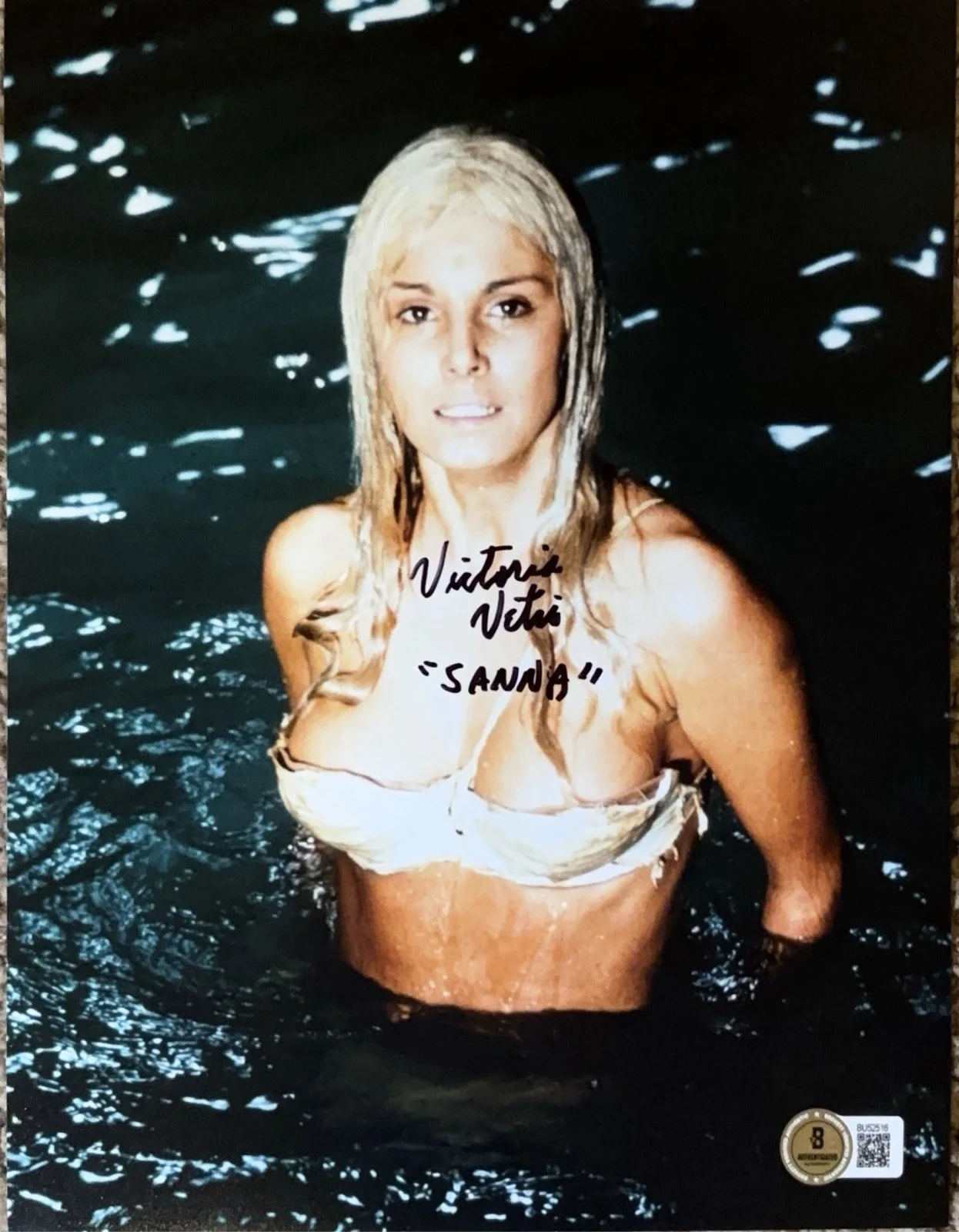 Victoria Vetri — Victoria Vetri Signed 8x10 Photo Beckett COA When Dinosaurs Ruled Sexy Hot