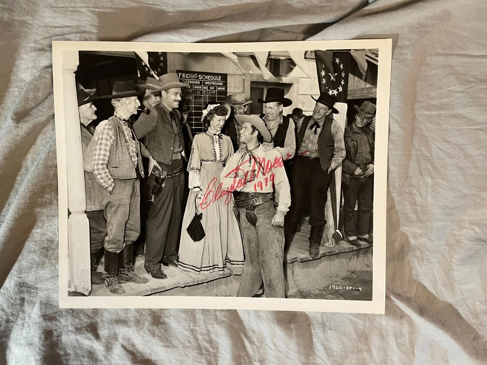 Clayton Moore — Clayton Moore 1979 Autographed Signed 8 x 10 photo The Lone Ranger Vtg