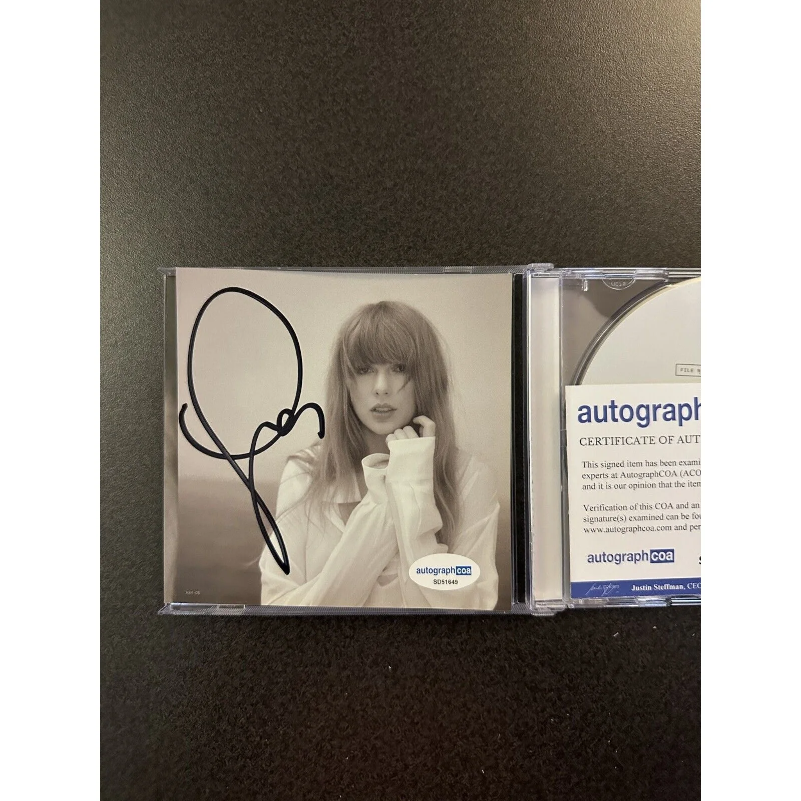 SIGNED Taylor Swift The Tortured Poets Department Autographed CD w/ COA SD51649, image 2