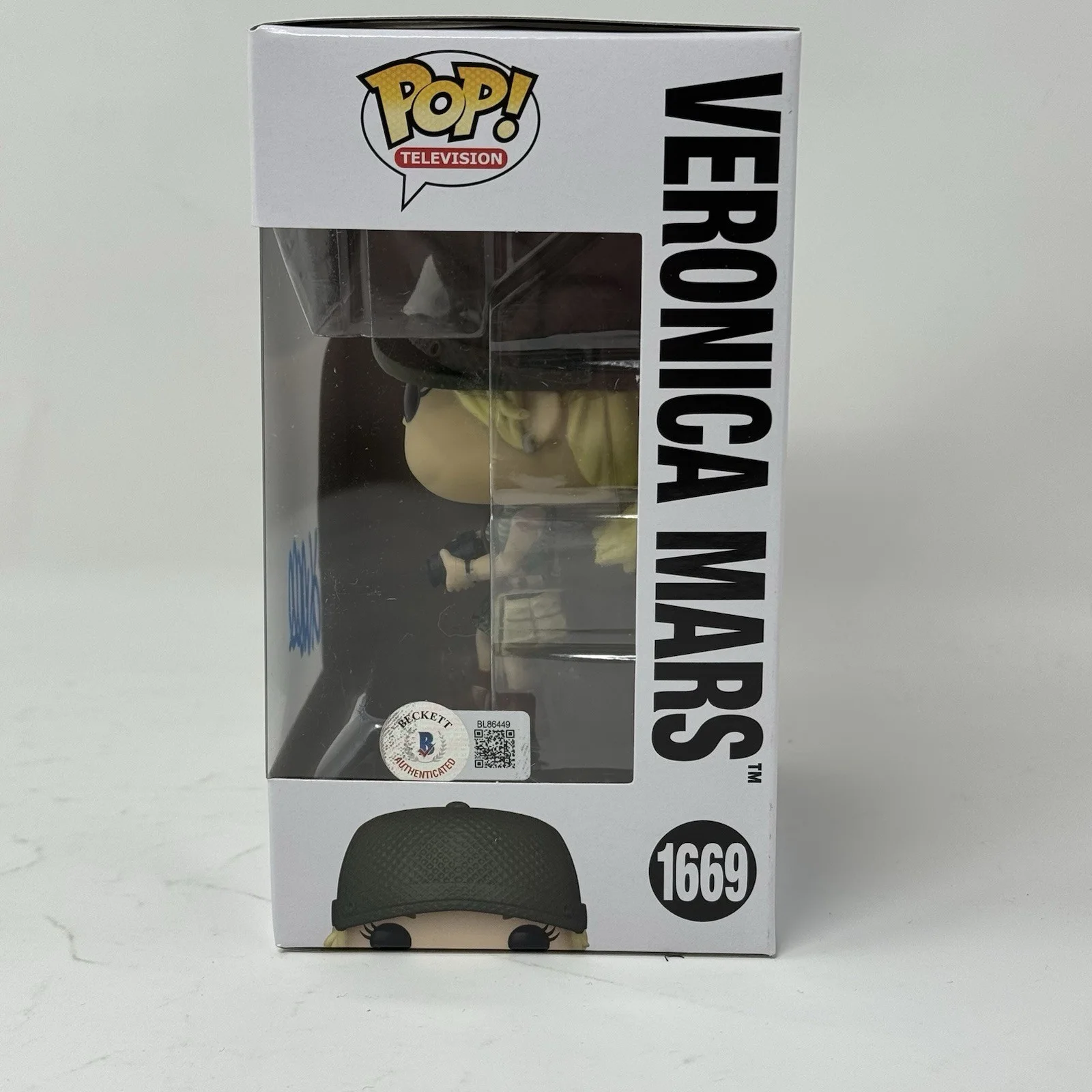 Kristen Bell — Kristen Bell Signed Veronica Mars Funko Pop #1669 Autograph Figure Beckett COA, image 3