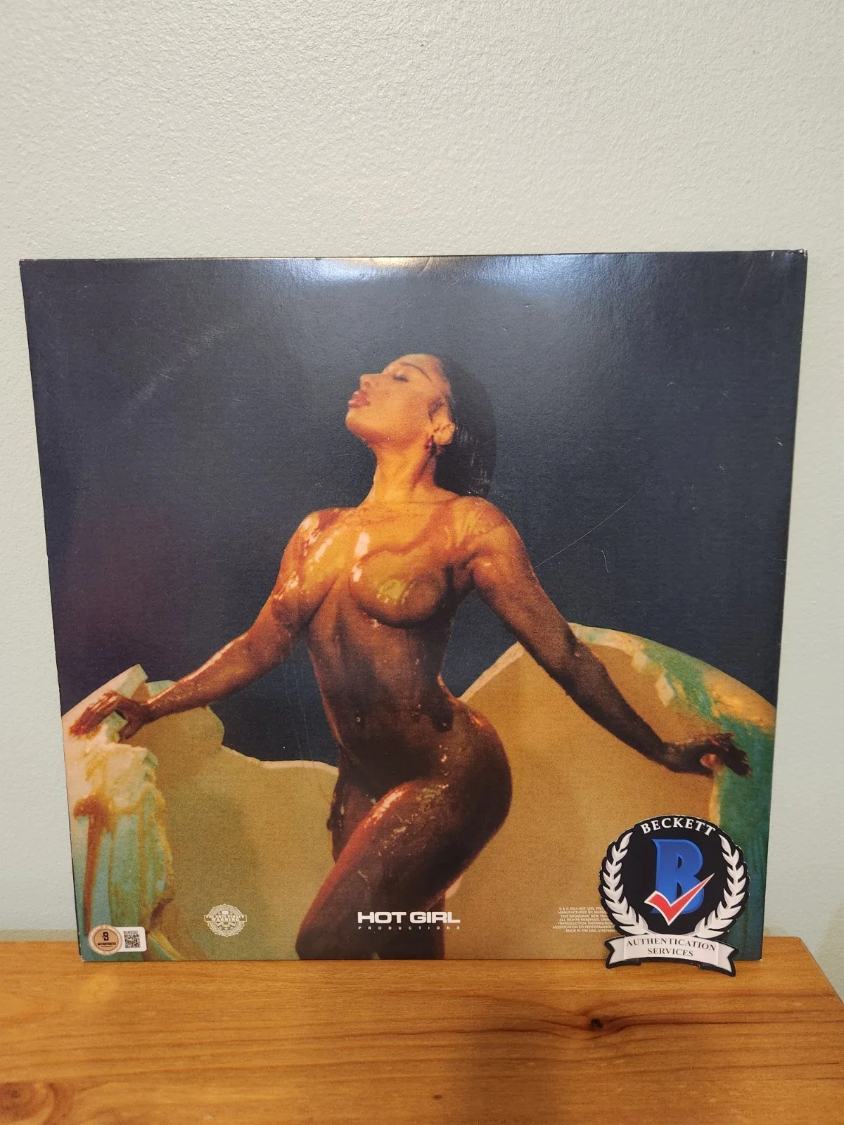MEGAN THEE STALLION MEG SIGNED MEGAN VINYL LP WAP HOT GIRL BECKETT BAS COA, изображение 3