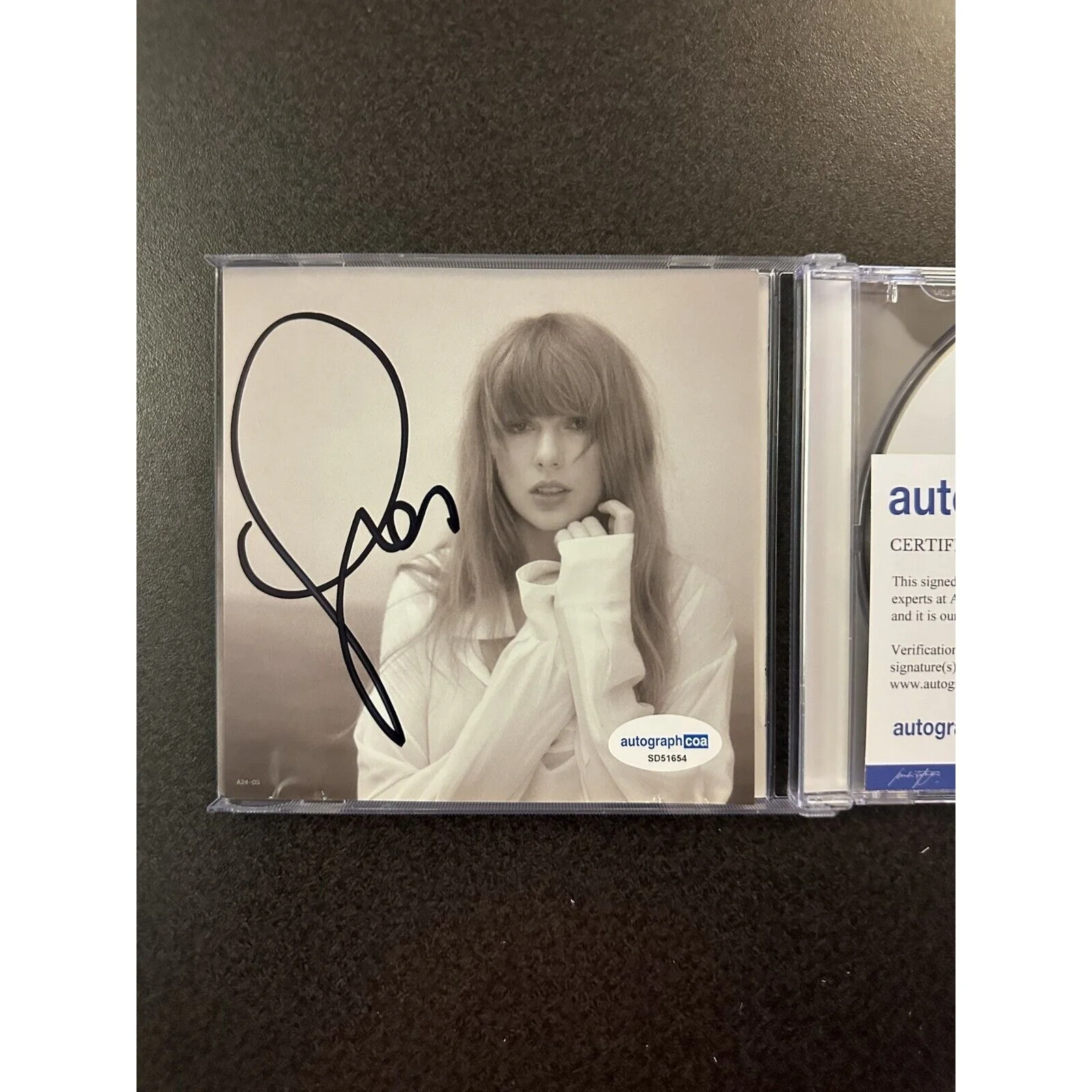 SIGNED Taylor Swift CD Autographed The Tortured Poets Department w/ COA SD51654, image 2