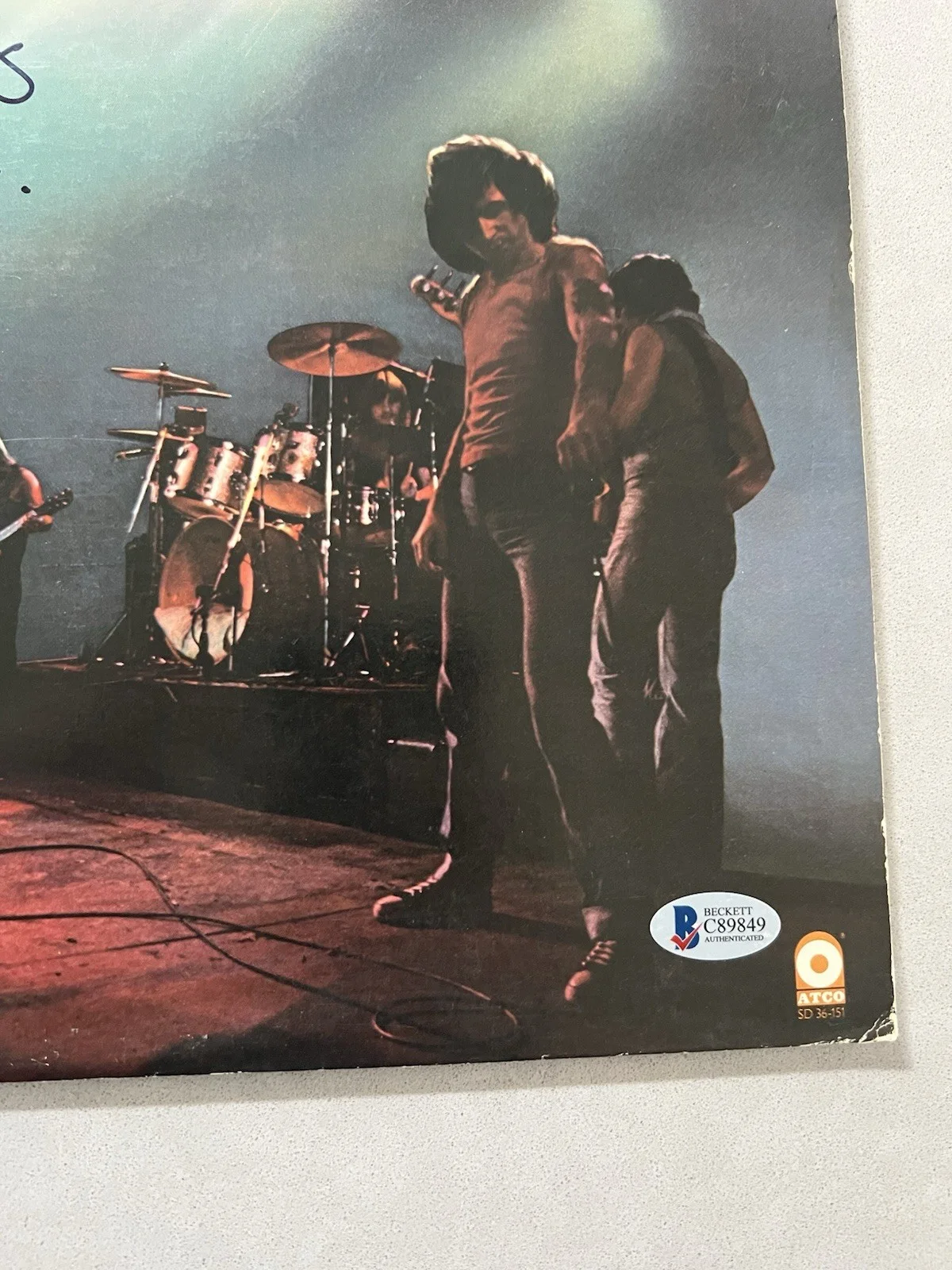 Angus Young signed autographed AC/DC Album Record Vinyl Beckett BAS COA Rock, image 3