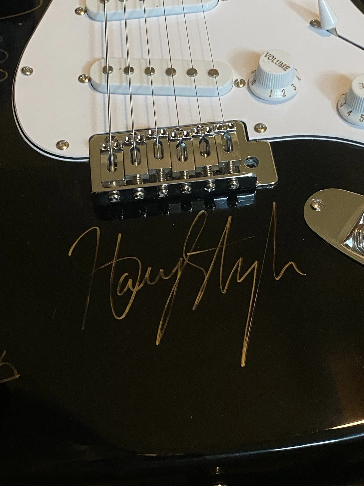 One Direction Signed Guitar With COA, image 5