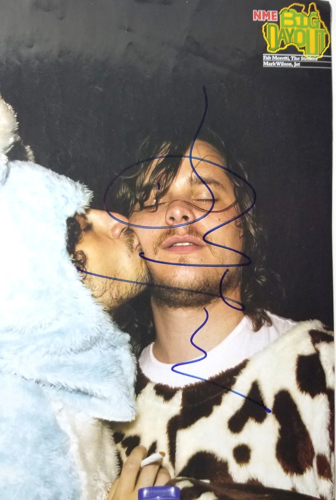 Mark Wilson of JET band REAL hand SIGNED Mag Pinup Photo JSA COA Autographed, изображение 2