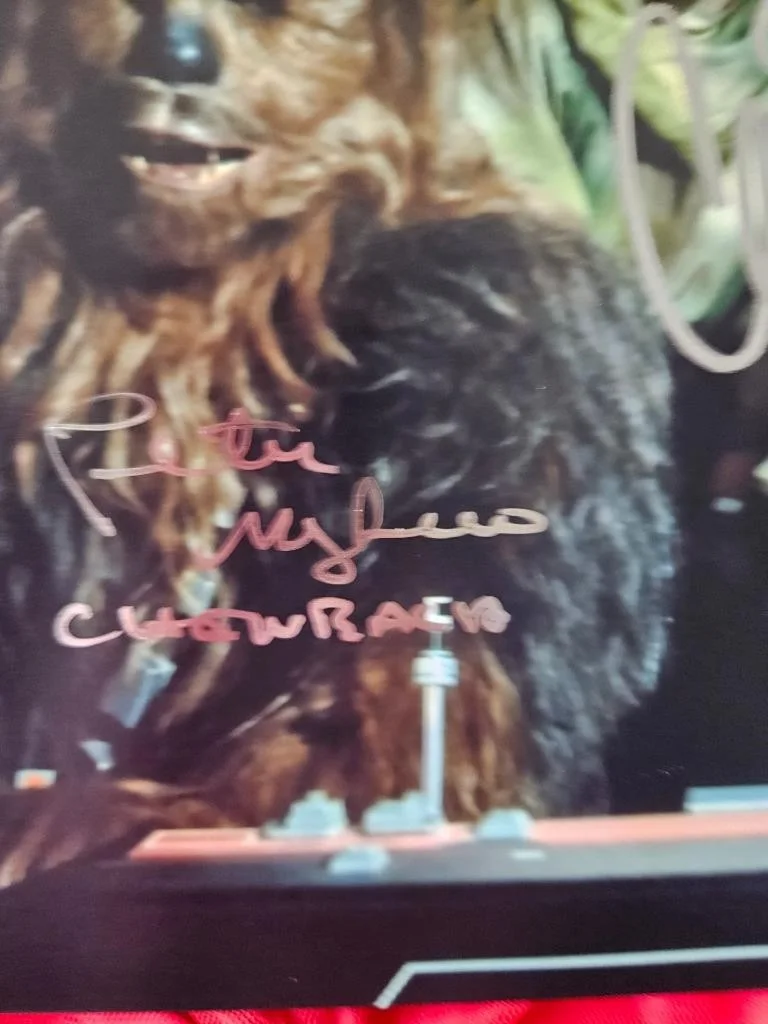CARRIE FISHER HARRISION FORD PETER MAYHEW — CARRIE FISHER HARRISON FORD PETER MAYHEW SIGNED 3 AUTOS 8X10 PHOTO STAR WARS COA, изображение 2