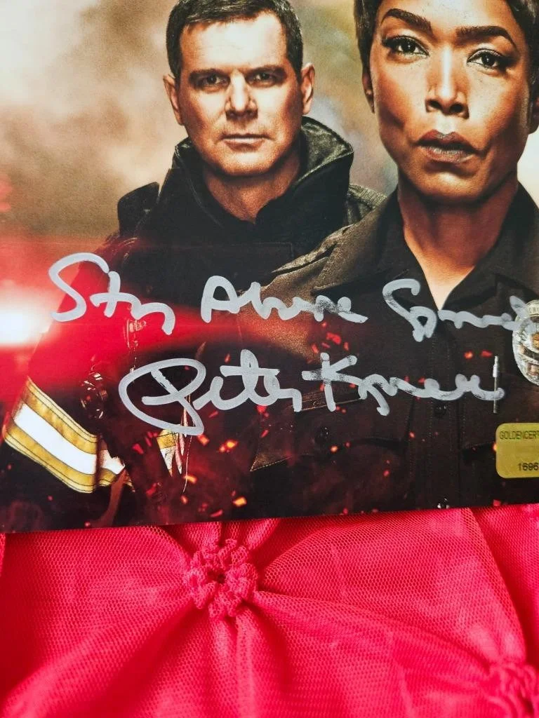 PETER KRAUSE ANGELA BASSETT — PETER KRAUSE ANGELA BASSETT DUAL SIGNED 8X10 PHOTO 911 BOBBY NASH AUTOGRAPH COA, изображение 3