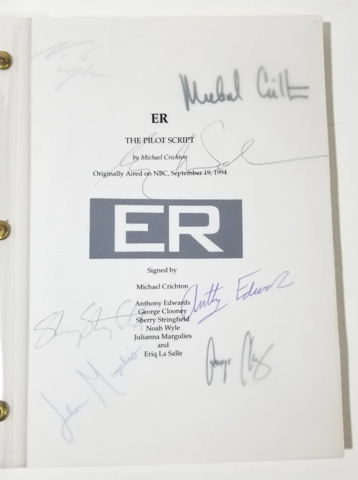 George Clooney, Michael Crichton, Anthony Edwards, Noah Wyle — ER cast SIGNED Pilot Episode Script JSA LOA Autograph Clooney Michael Crichton +, image 3