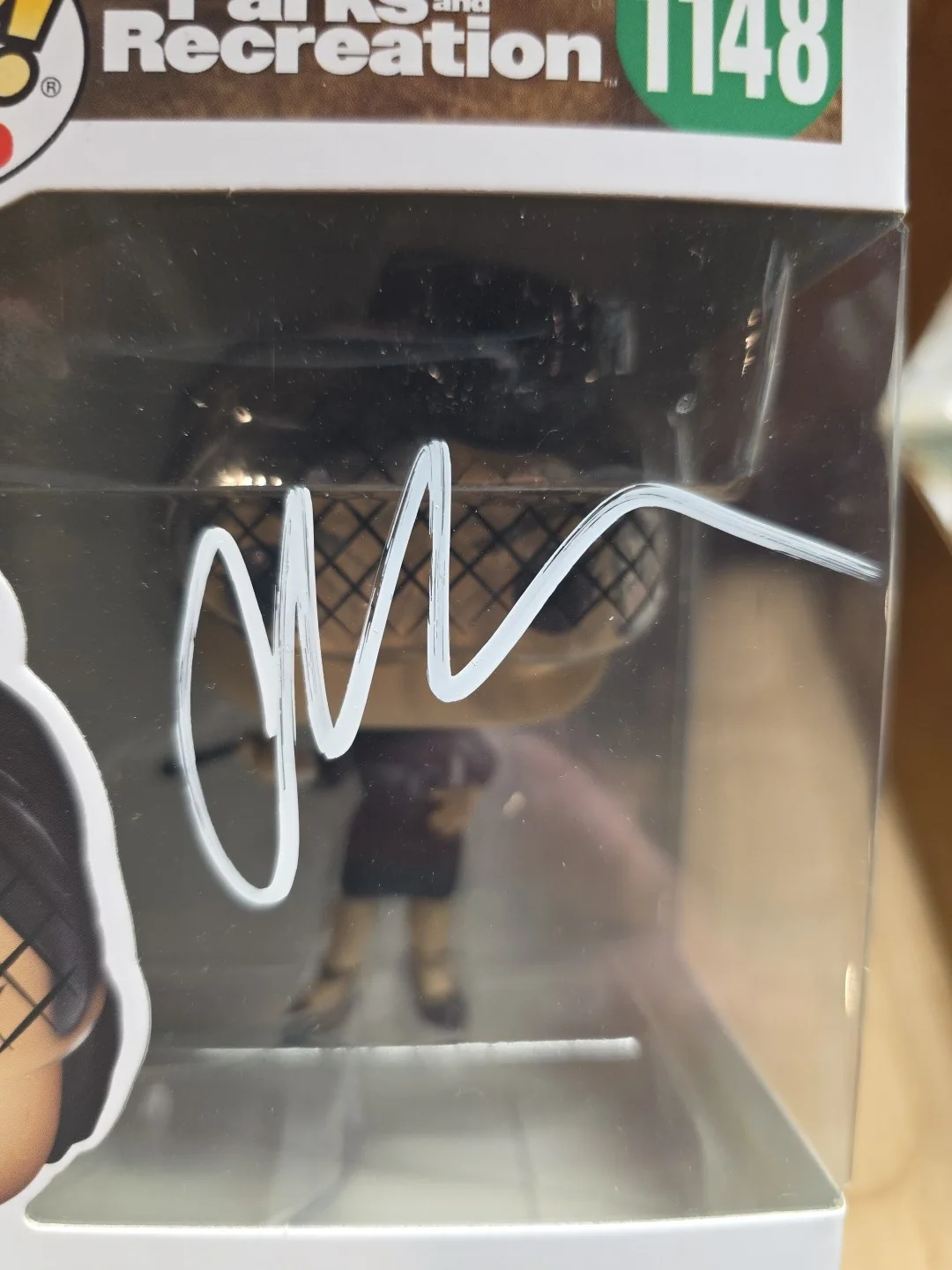 Aubrey Plaza — Aubrey Plaza Hand Signed Janet Snake Hole Funko Pop Parks And Recreation, изображение 2