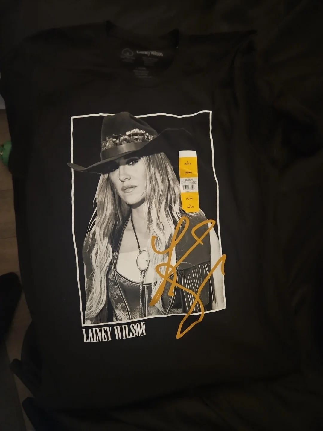 Nwt Lainey Wilson ( Country Singer) Black Unisex Tshirt Size Large 42/44, изображение 2