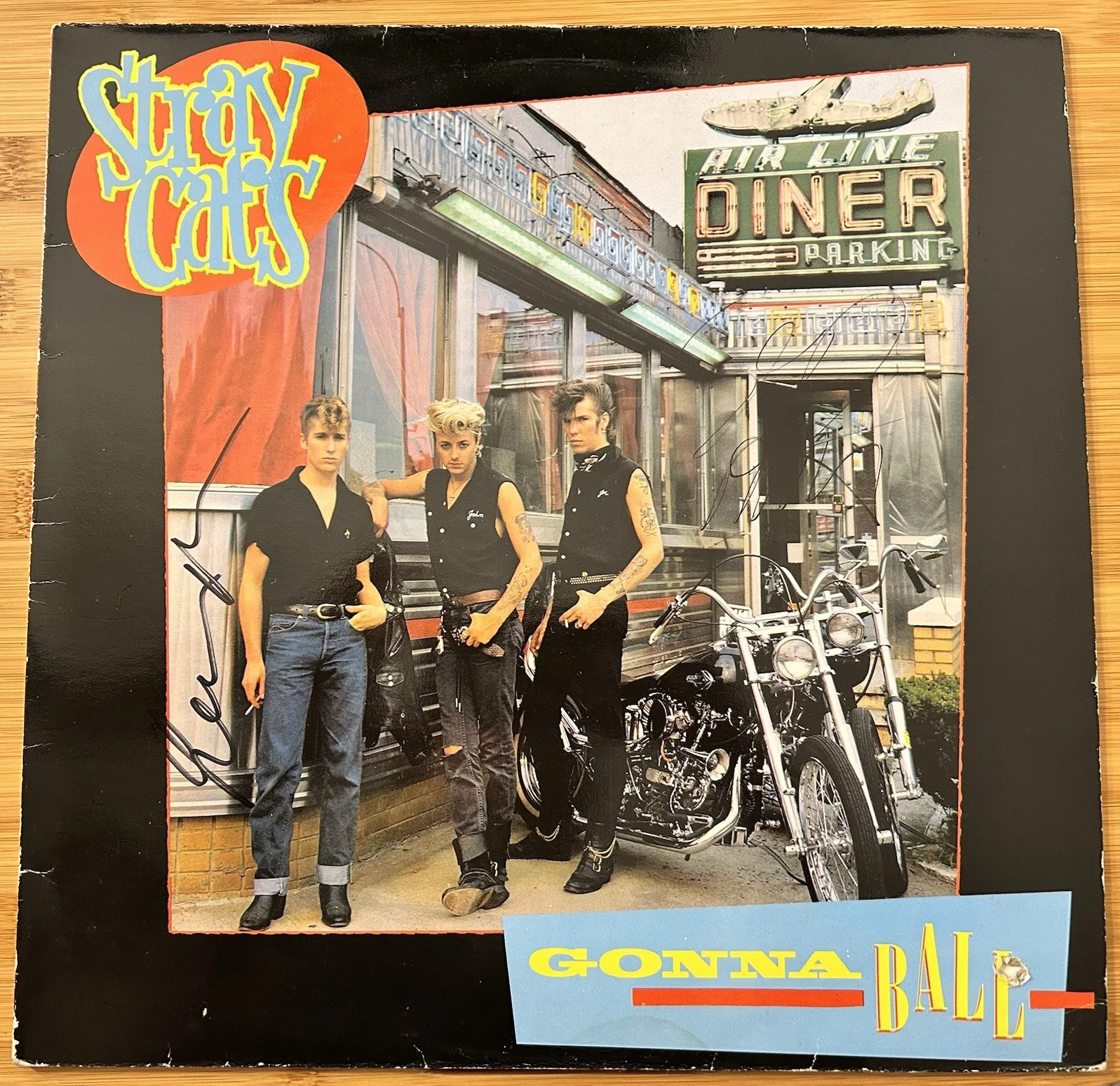 Stray Cats “Gonna Ball” Vinyl - UK Import - Autographed/Signed - Lee Rocker +1, изображение 2