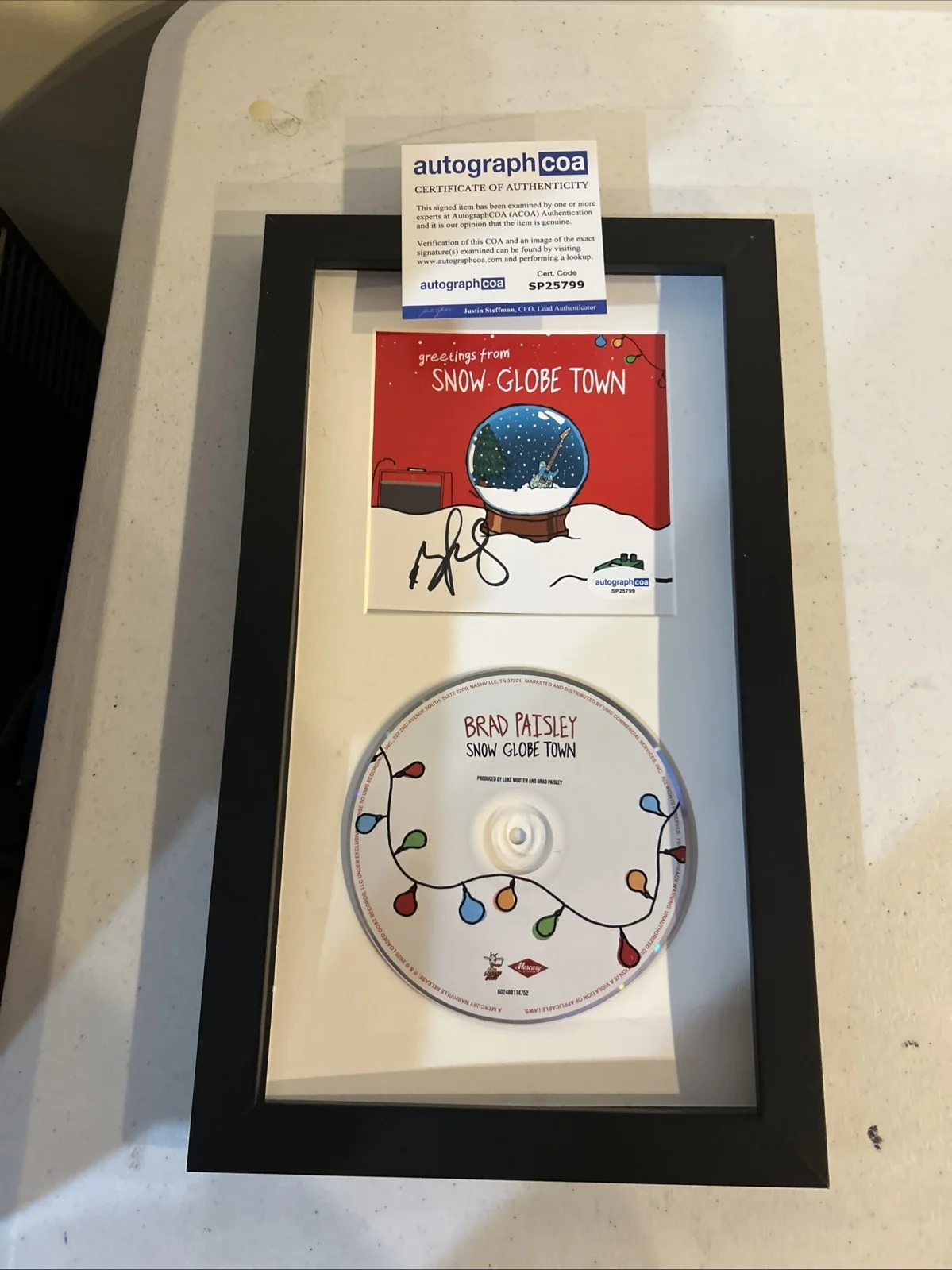 BRAD PAISLEY SIGNED AUTOGRAPH FRAMED CD DISPLAY ACOA SNOW GLOBE TOWN CHRISTMAS, image 2