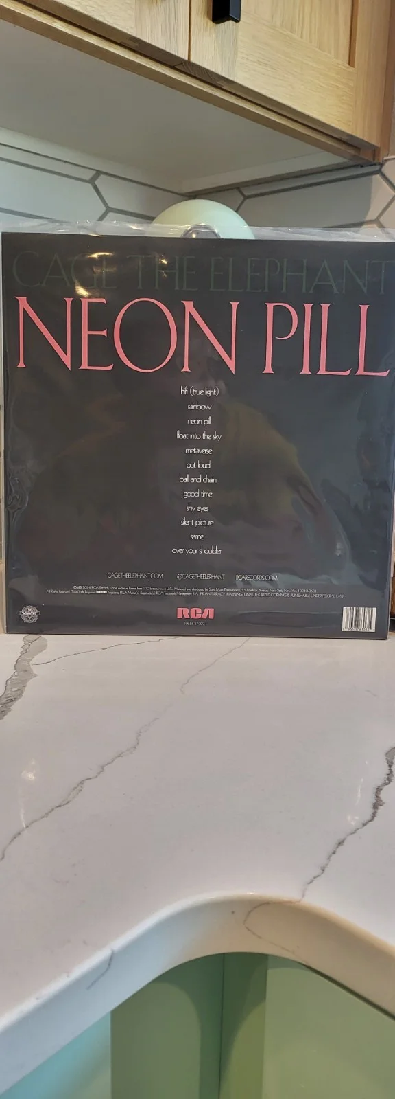 SIGNED Cage The Elephant Neon Pill Vinyl Record Clear Variant IN HAND SHIPS NOW, изображение 3