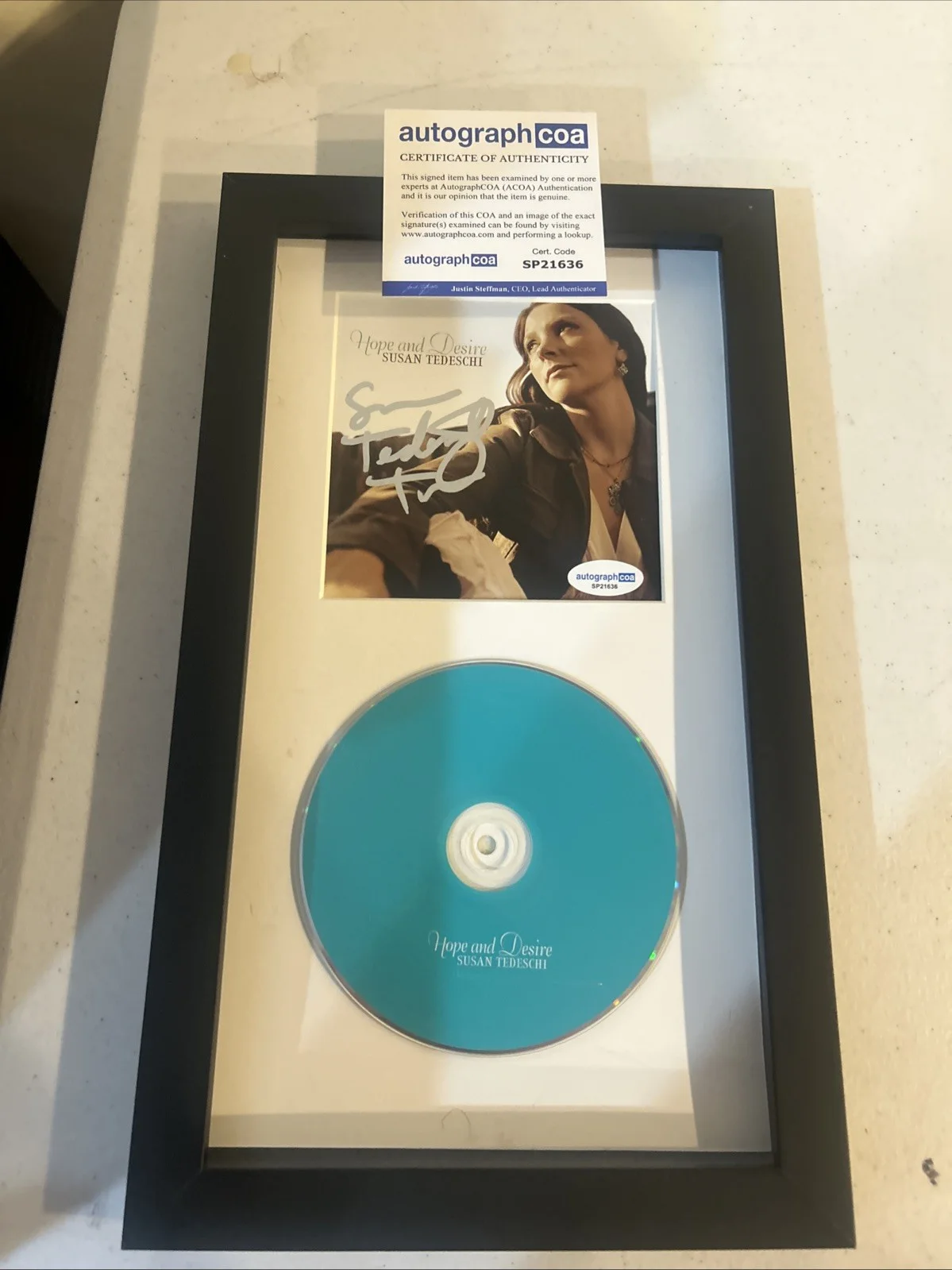 SUSAN TEDESCHI SIGNED AUTOGRAPH FRAMED CD DISPLAY ACOA HOPE AND DESIRE, image 2
