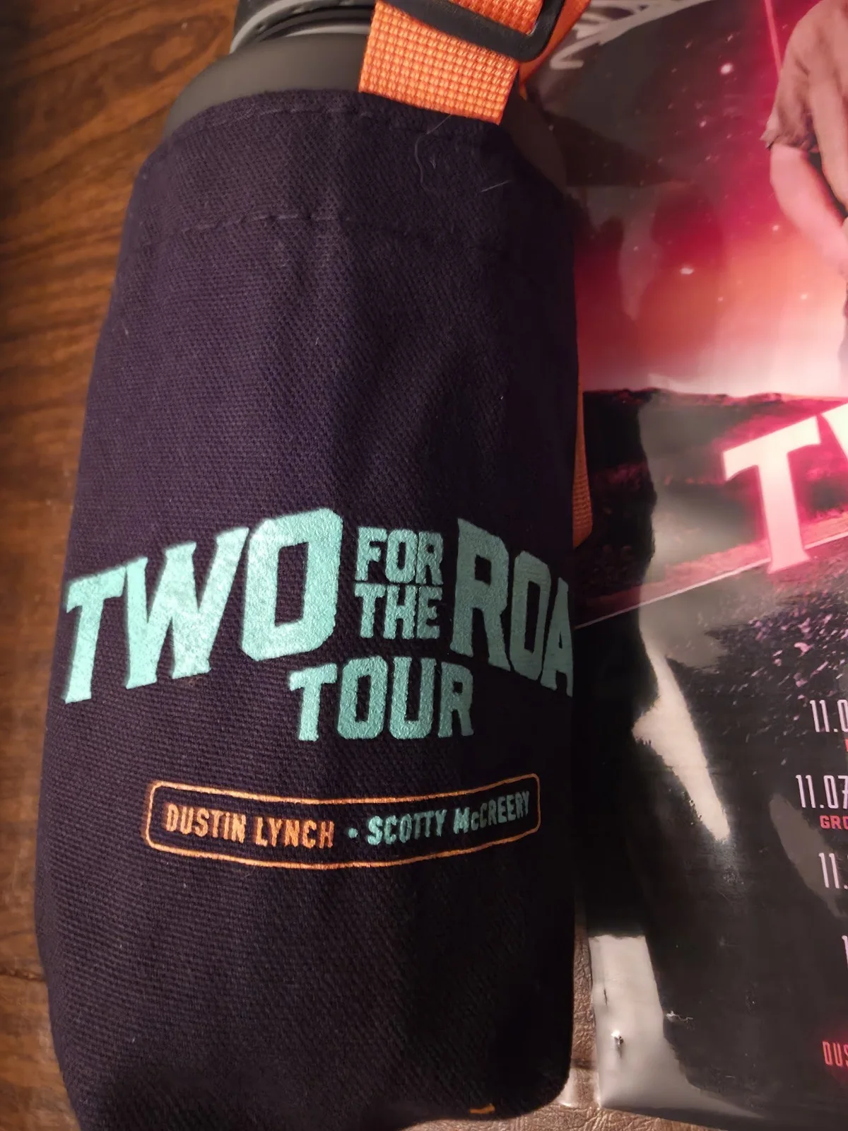 Dustin Lynch & Scotty McCrerry VIP Merch Signed Autographed Poster, Water Bottle, изображение 3