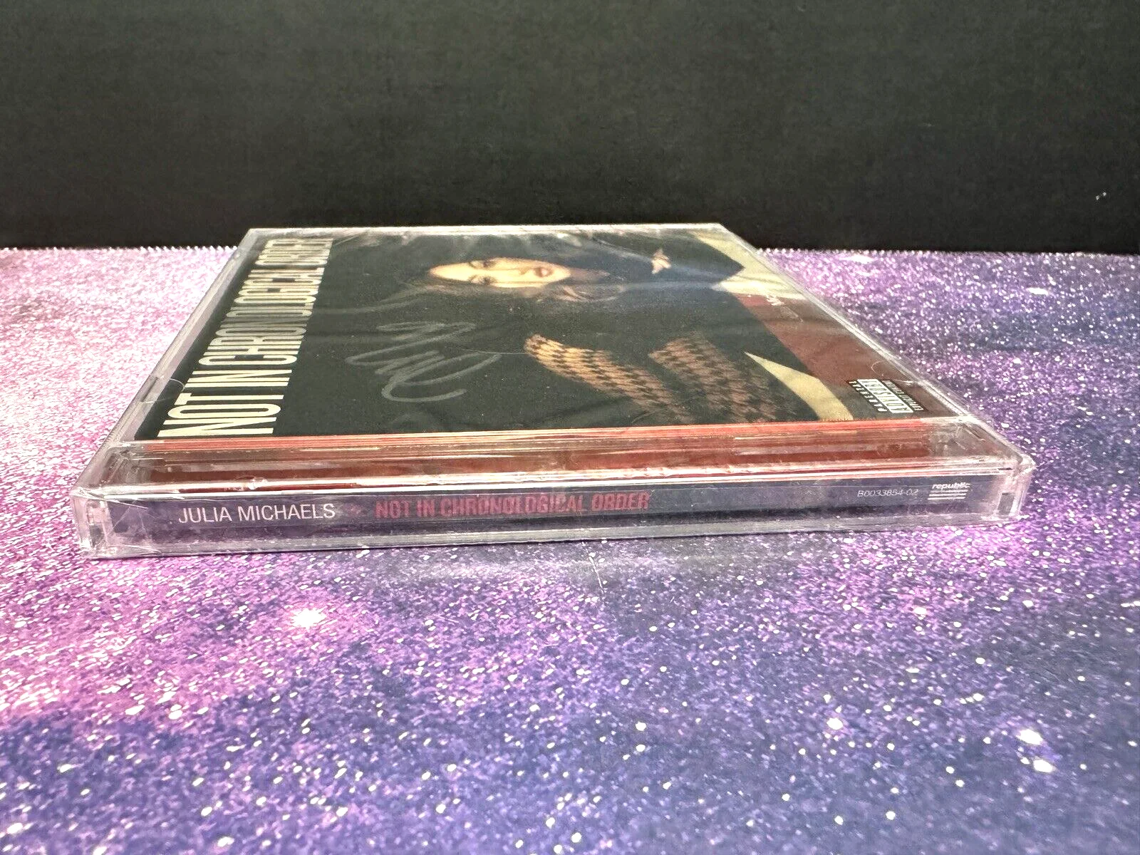 JULIA MICHAELS CD 'Not in Chronological Order' Signed Autographed Autograph, image 4