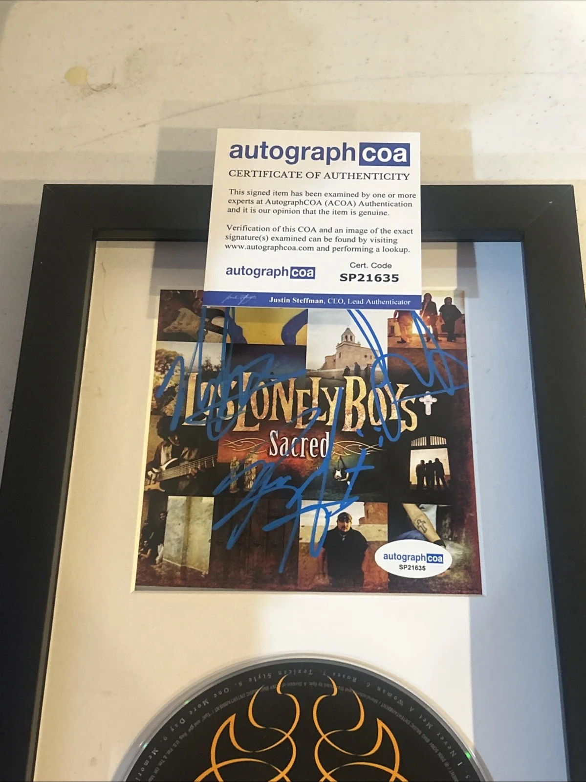 LOS LONELY BOYS SIGNED AUTOGRAPH FRAMED CD DISPLAY ACOA SACRED, image 3