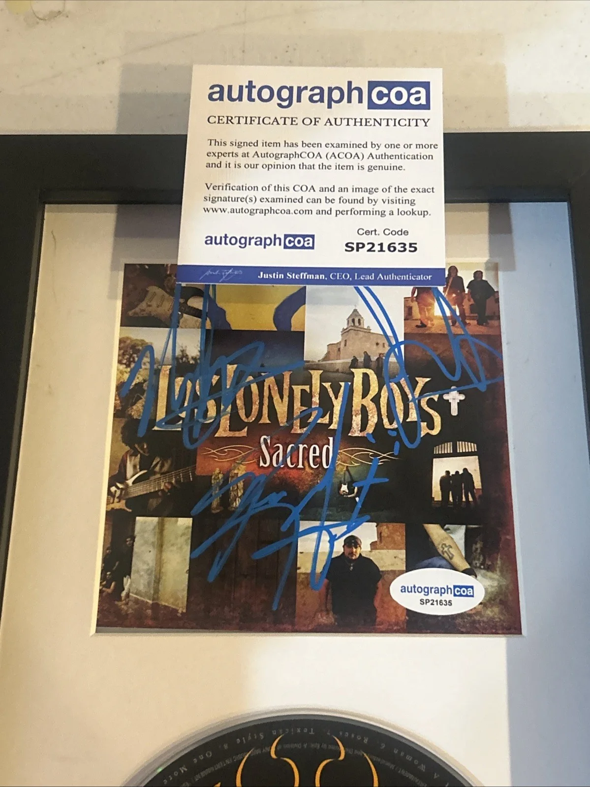 LOS LONELY BOYS SIGNED AUTOGRAPH FRAMED CD DISPLAY ACOA SACRED, image 4