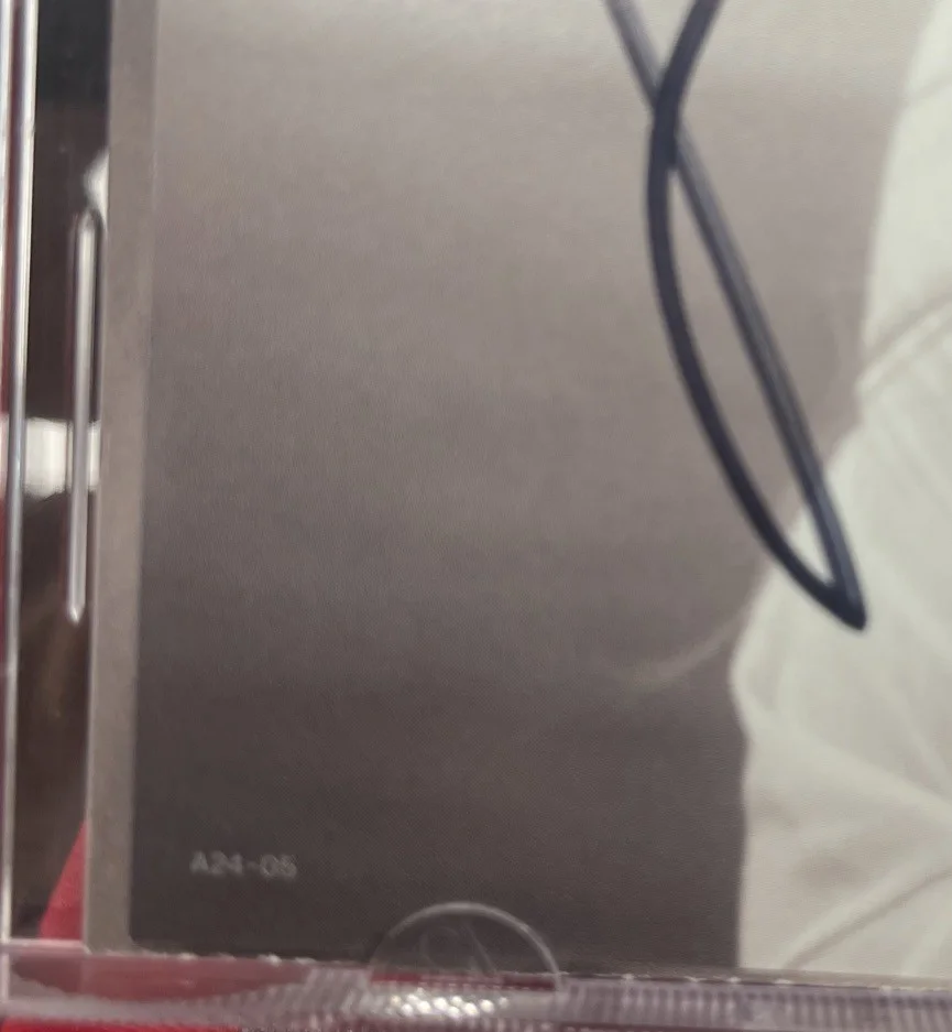 Taylor Swift Signed Long Signature Heart TTPD CD The Tortured Poets Department, изображение 2