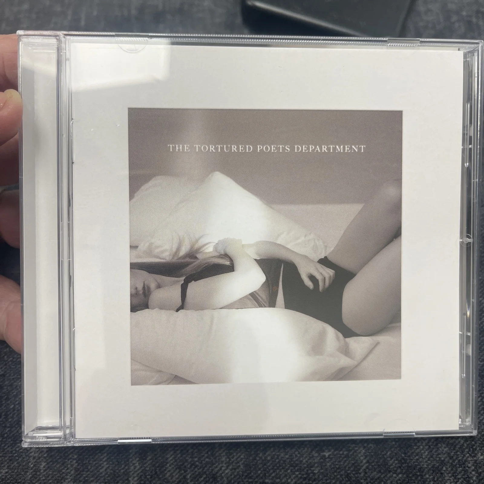Taylor Swift Signed Long Signature Heart TTPD CD The Tortured Poets Department, изображение 4