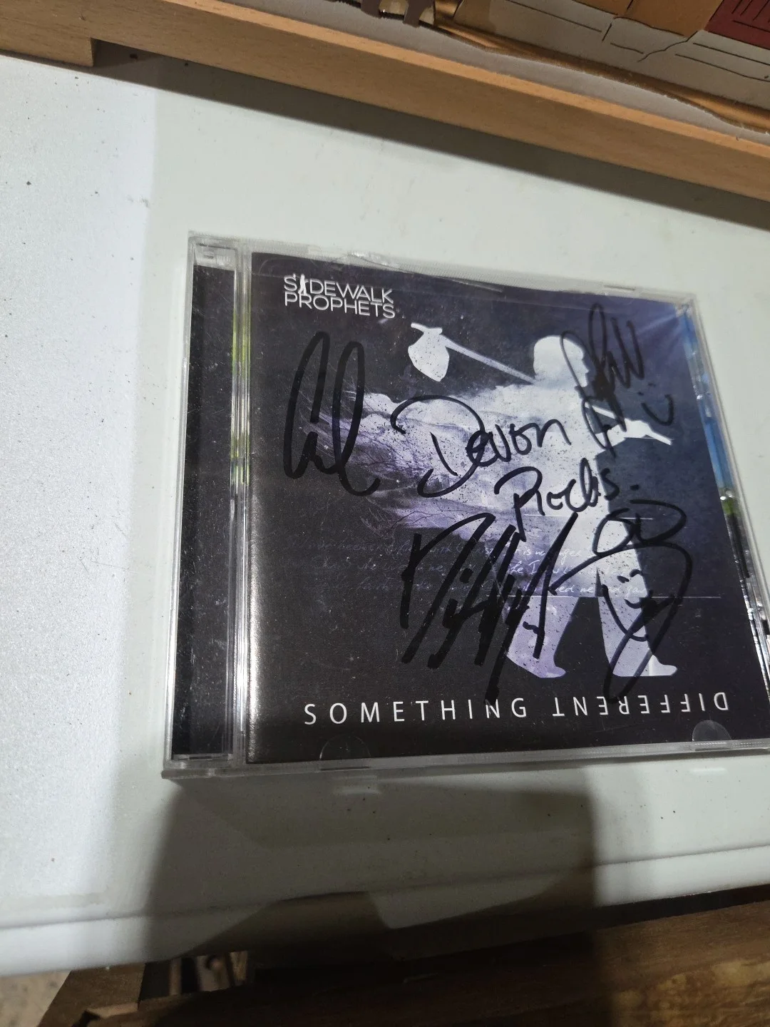 SIDEWALK PROPHETS SIGNED Something Different CD JSA COA, изображение 2