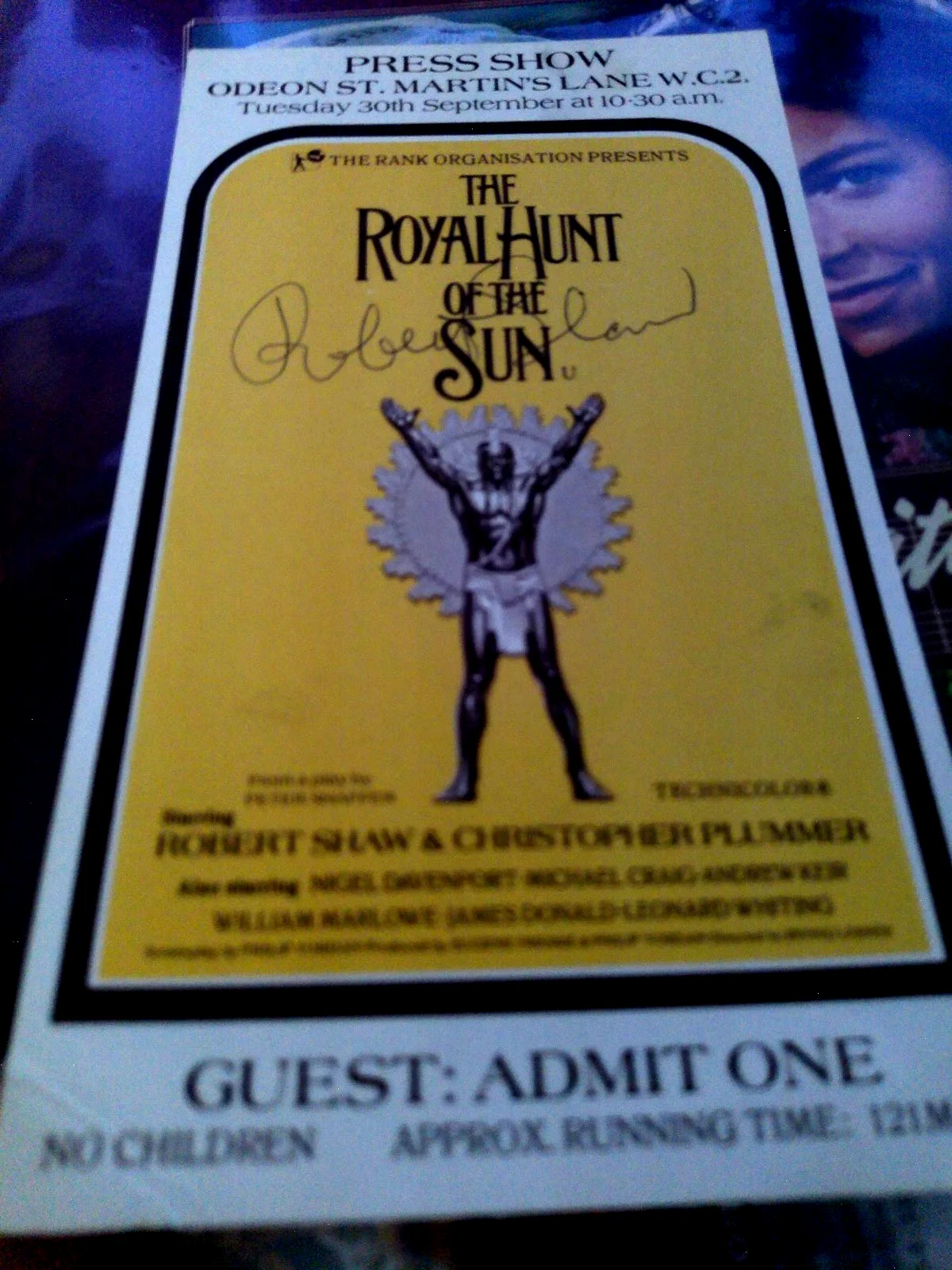 Robert Shaw Jaws Signed rare Press show Ticket for A Royal Hunt of the sun Movie, изображение 2