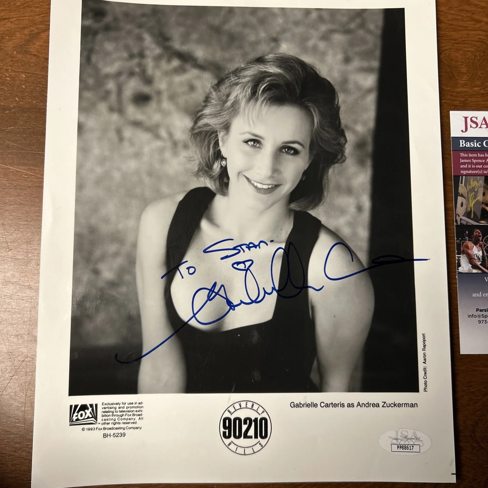 BEVERLY HILLS 90210 ANDREA GABRIELLE CARTERIS SIGNED 8x10 PHOTO JSA COA, изображение 2