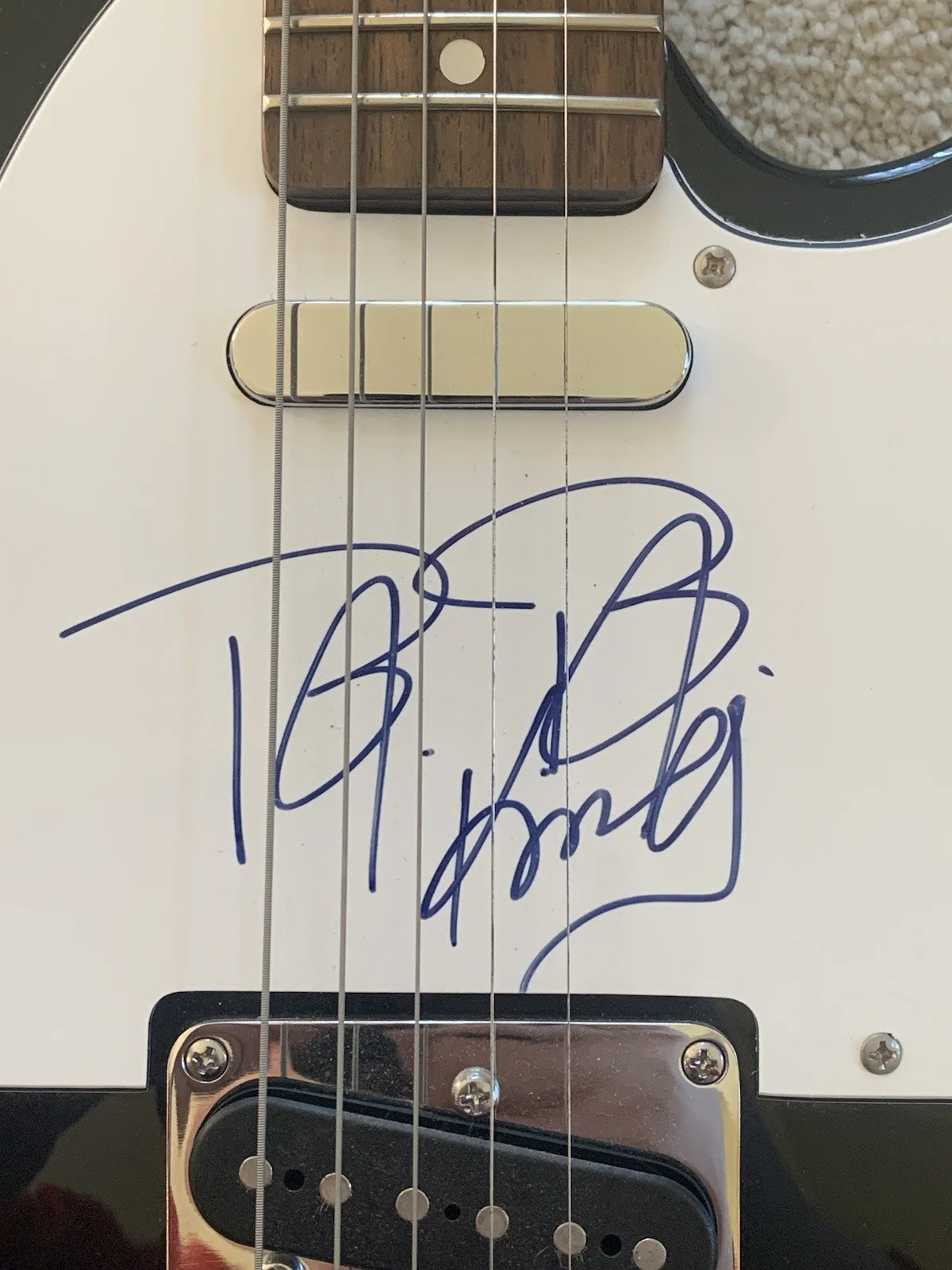 B.B. King Signed Autographed Fender Squier Telecaster Electric Guitar, изображение 3