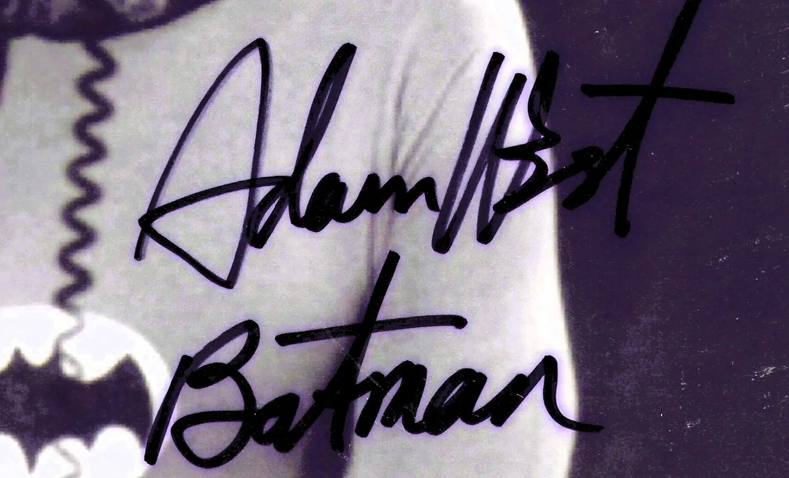 Adam West — BATMAN Autograph ADAM WEST 8 ¼ x 12 BATMAN w/ COA, изображение 2