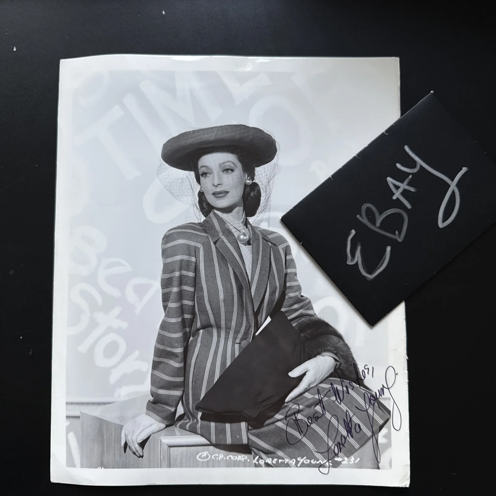 Screen Legend Loretta Young SIGNED PHOTO Autograph COA 8x10, image 3