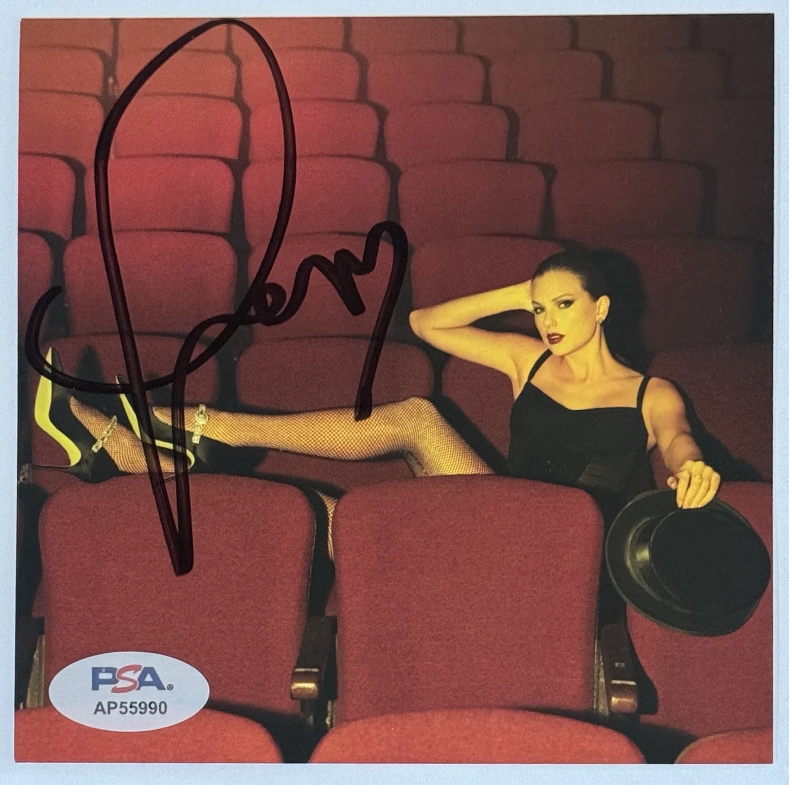 SIGNED FULL HEART TAYLOR SWIFT LIFE OF A SHOWGIRL CD PHOTO SET ALL 4 PSA DNA COA, изображение 2