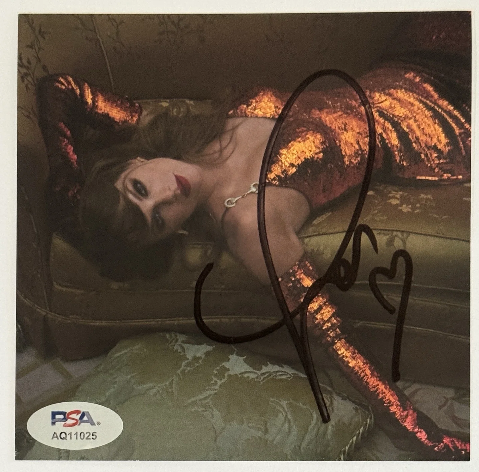 SIGNED FULL HEART TAYLOR SWIFT LIFE OF A SHOWGIRL CD PHOTO SET ALL 4 PSA DNA COA, изображение 3