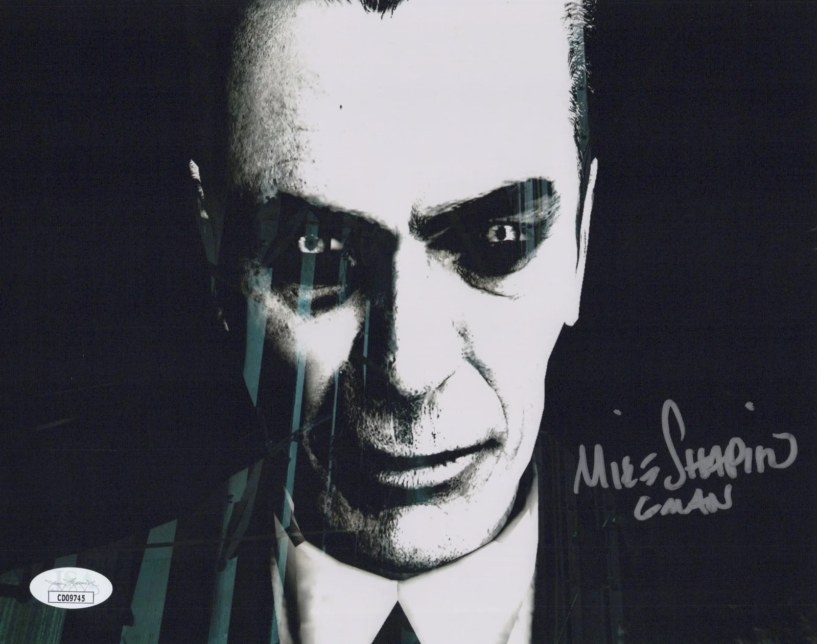 Mike Shapiro — Mike Shapiro Signed 8x10 Half Life 2 G-Man Autograph Photo Valve JSA COA