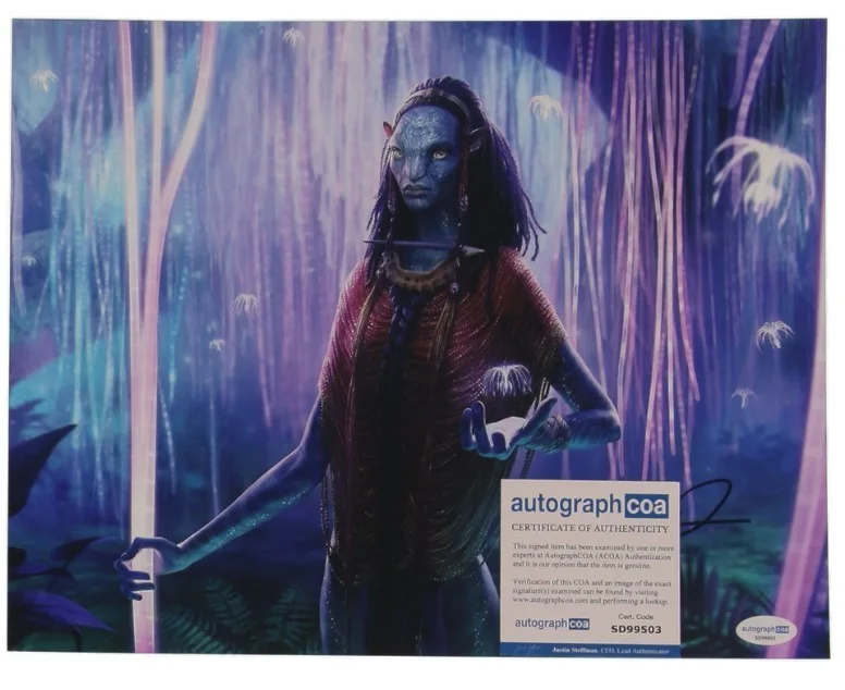 CCH POUNDER — CCH POUNDER (Mo'at) Signed Avatar 11x14 Photo (Autograph COA), image 5