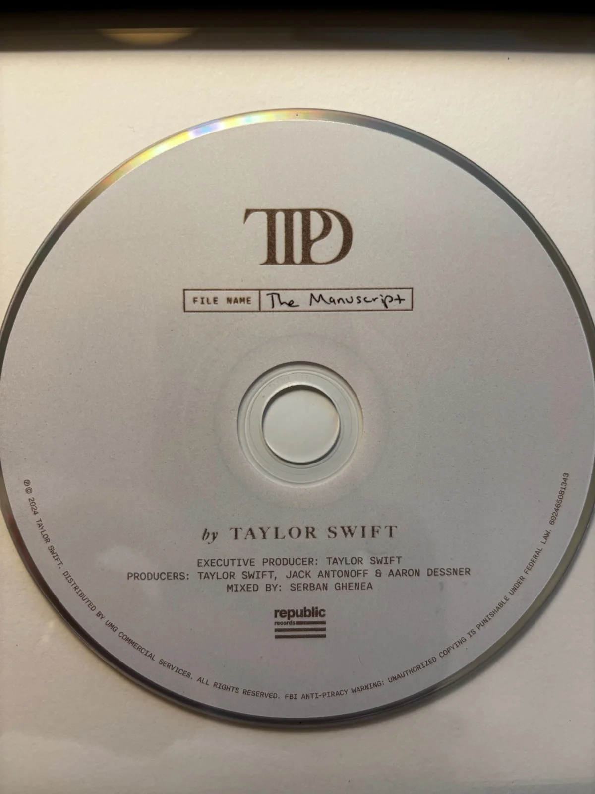 Taylor Swift "Tortured Poets Department TTPD" Framed & Signed CD with PSA COA, изображение 4