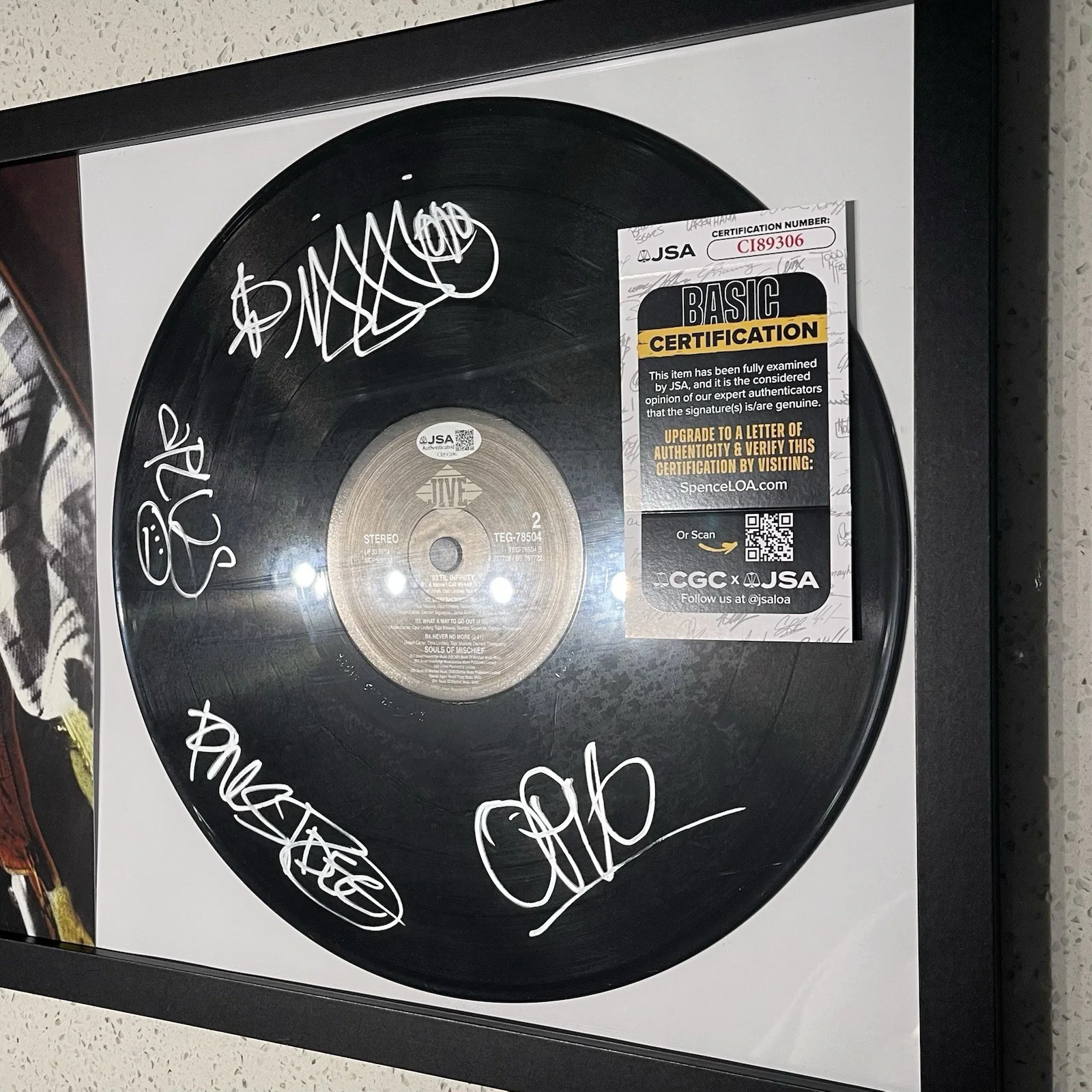 SOULS OF MISCHIEF SIGNED 93 TO INFINITY VINYL ALBUM RAP AUTOGRAPH FRAMED JSA COA, изображение 3