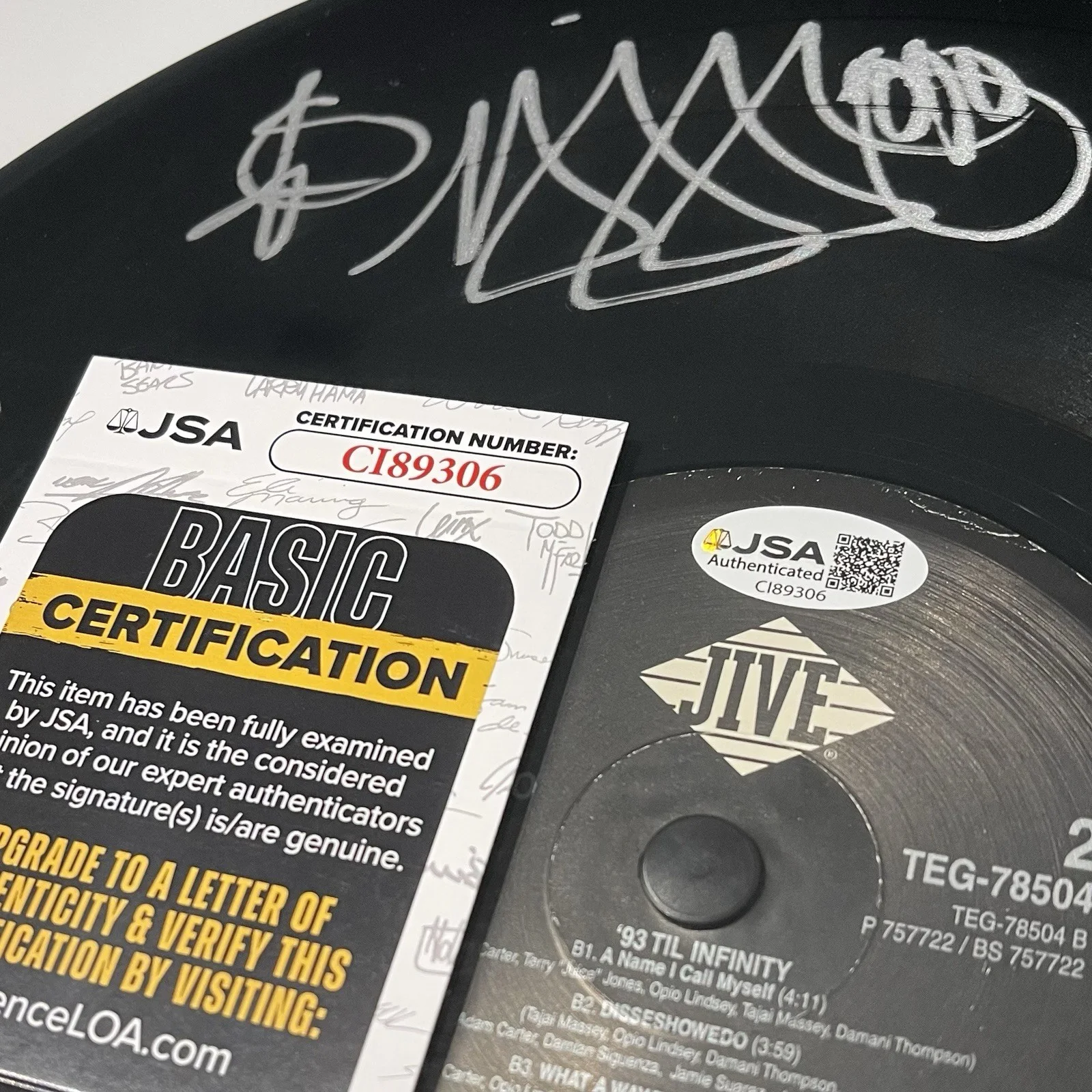SOULS OF MISCHIEF SIGNED 93 TO INFINITY VINYL ALBUM RAP AUTOGRAPH FRAMED JSA COA, изображение 4