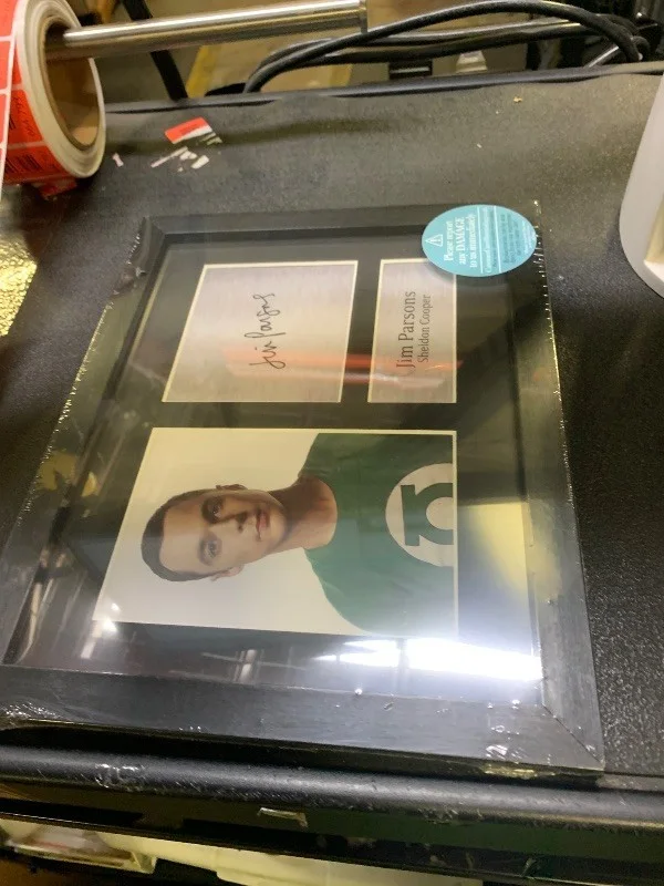 JIM PARSONS — HWC Trading Jim Parsons Big Bang Theory Sheldon Cooper picture autograph TV FAN, изображение 2