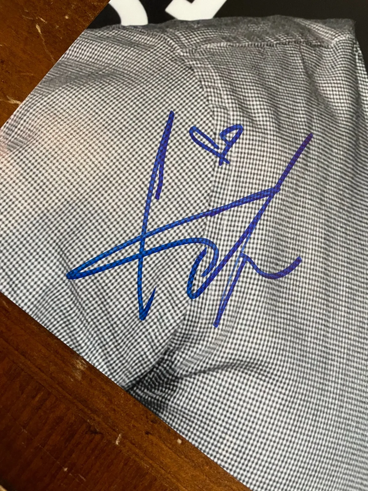 Kellen Lutz — Kellan Lutz Signed Autograph Signature 8x10 Color Glossy Photograph Twilight, image 2