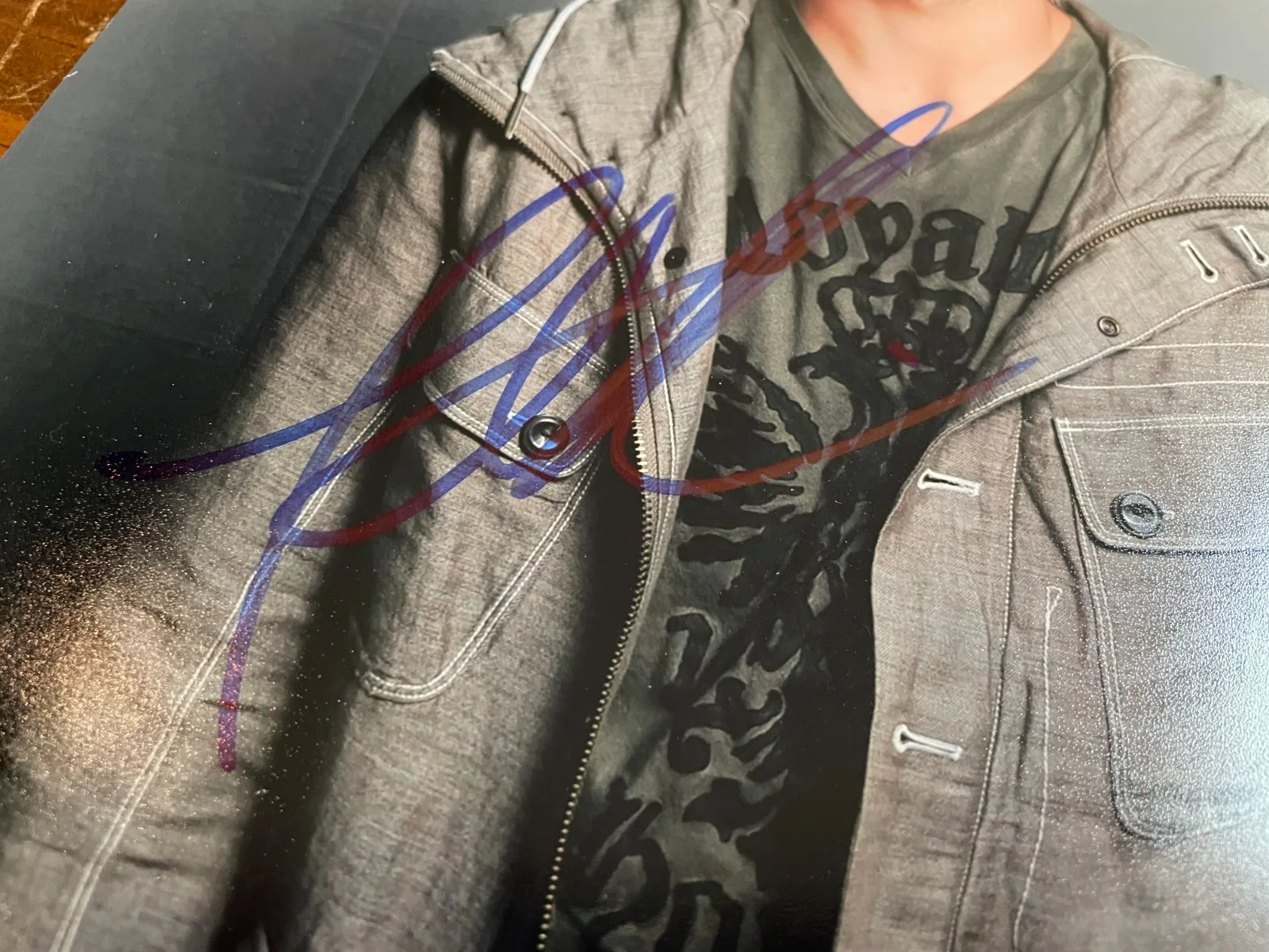 Tyler Hoechlin — Tyler Hoechlin Signed Autograph Signature 8x10 Color Glossy Photograph, изображение 2