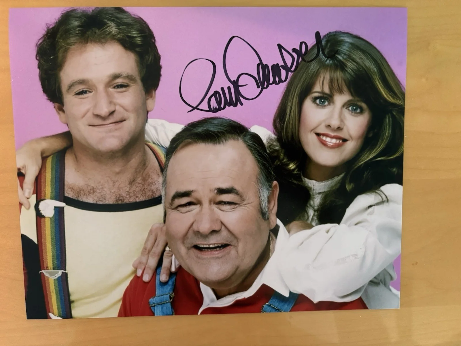 Pam Dawber — Pam Dawber Signed 8x10 Photo - BAS COA - Mork & Mindy -Shown with Robin Williams