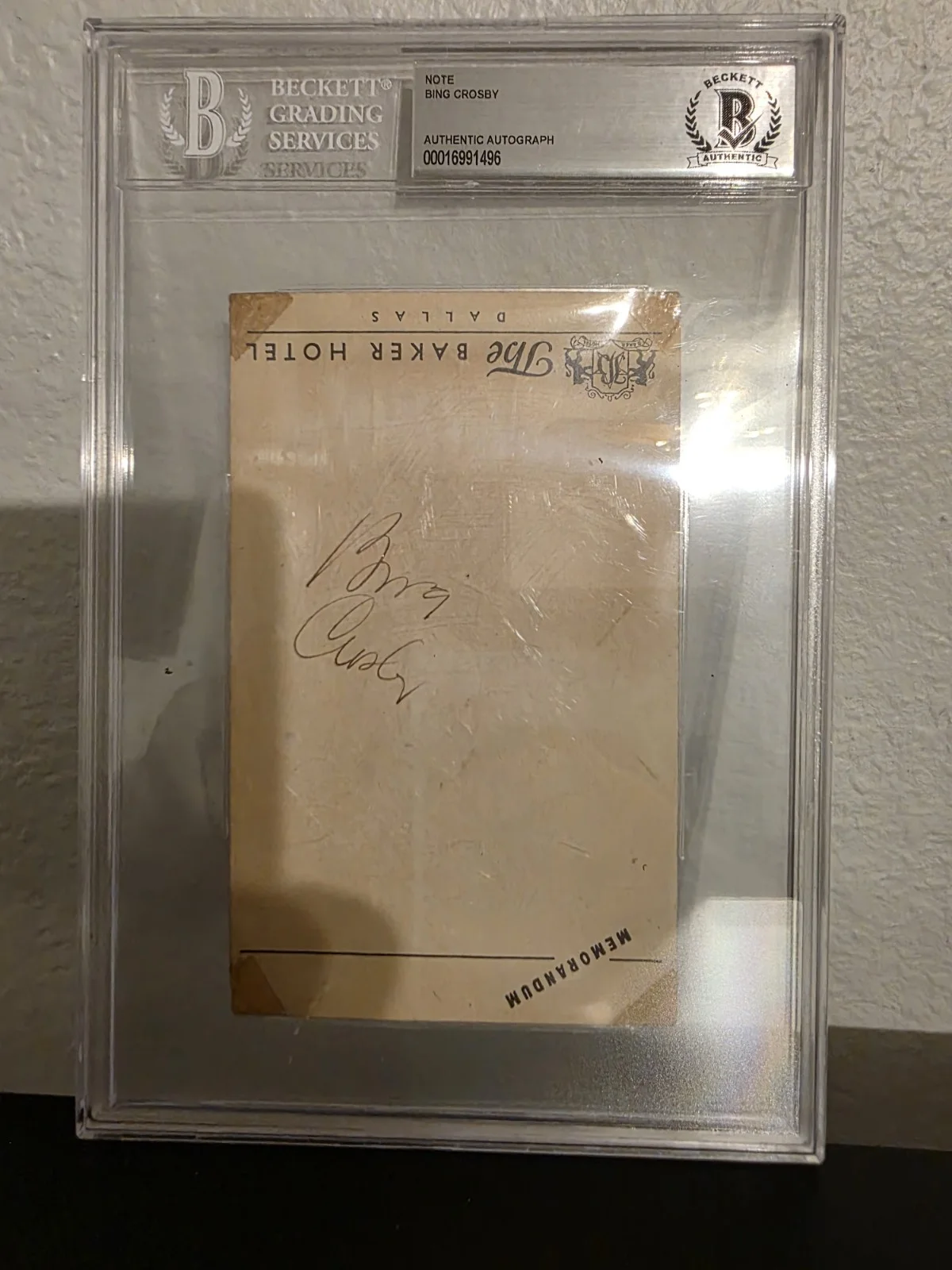 Bing Crosby — BING CROSBY SIGNED AUTOGRAPH WHITE HOTEL NOTE CHRISTMAS SINGER ACTOR BECKETT AUT