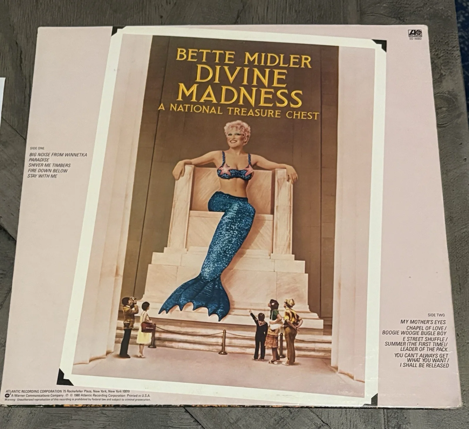 Bette Midler signed Divine Madness Album, image 2