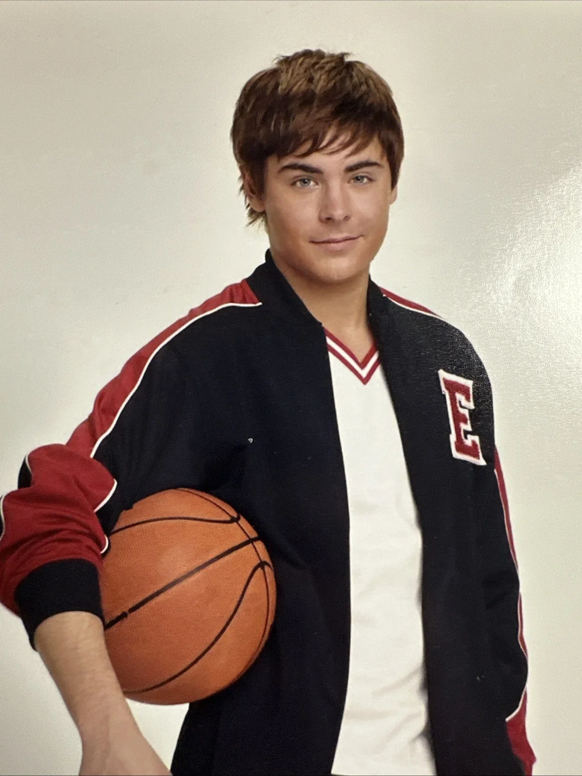 Zac Efron — Zac Efron High School Musical Autograph 11 X 14 Psa, image 3