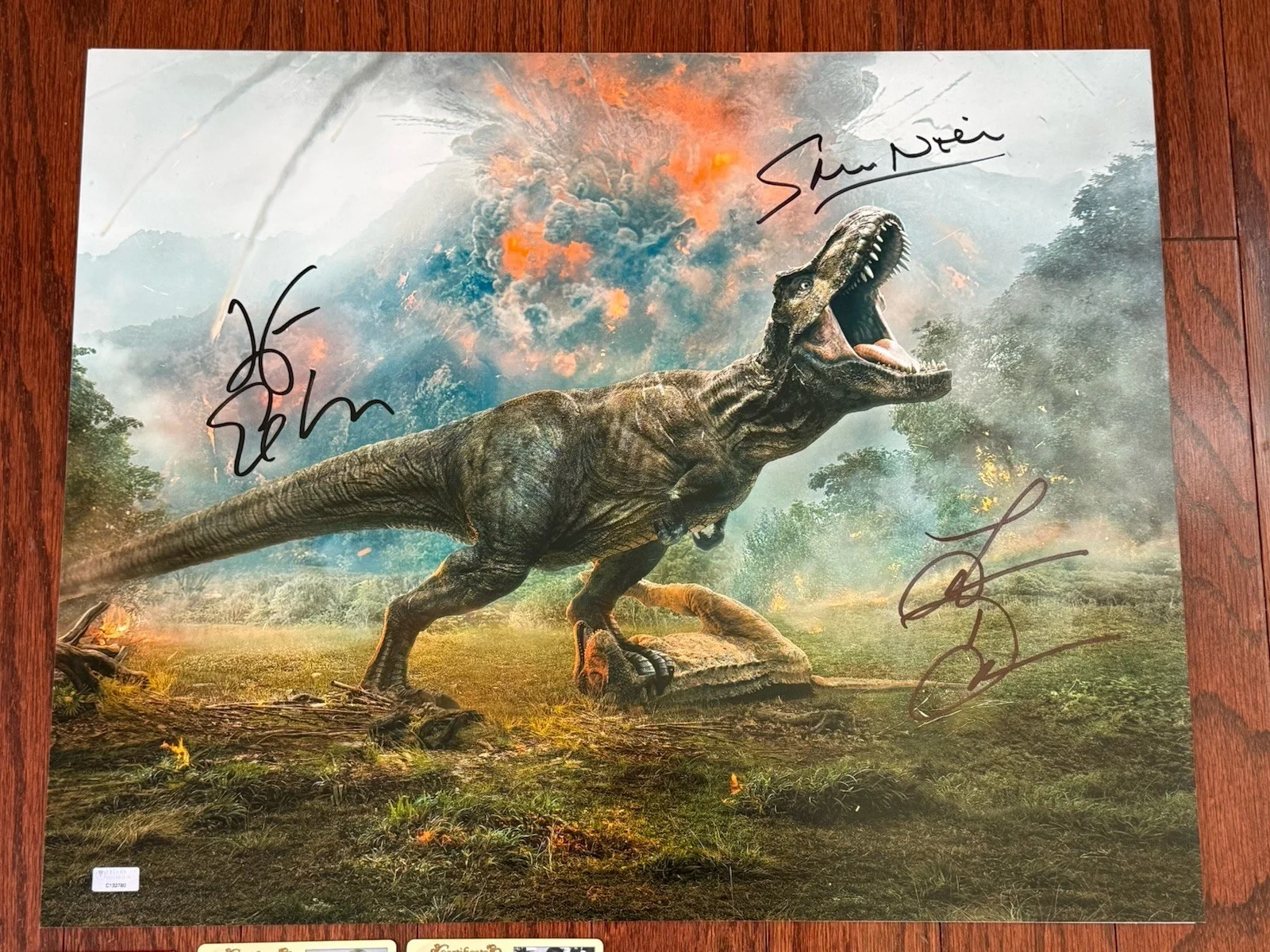 Sam Neill, Laura Dern, Jeff Goldblum — Laura Dern Jeff Goldblum Sam Neill Signed Jurassic World TRex 16x20 Photo CA COA